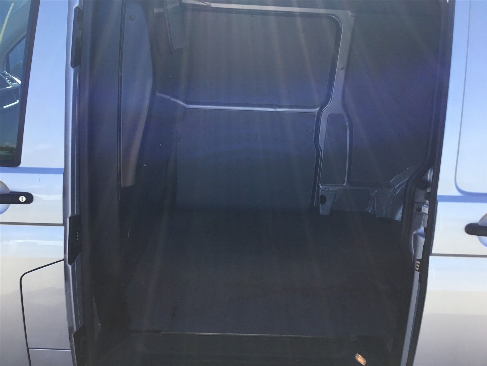 Billede af VW Transporter Lang 2,0 TDI DSG 180HK Van 7g Aut.