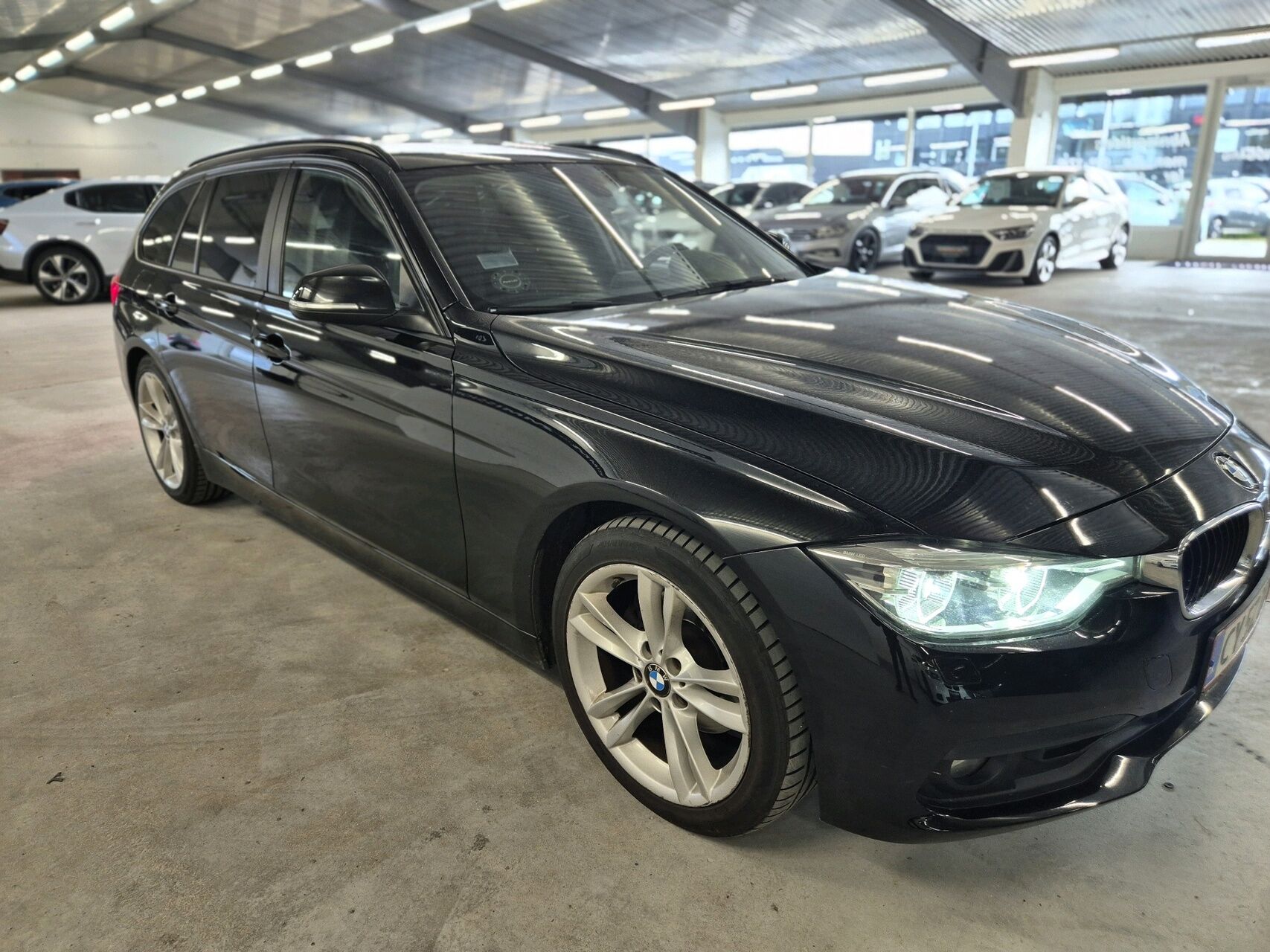 Billede af BMW 320d Touring 2,0 D Steptronic 190HK Stc 8g Aut.