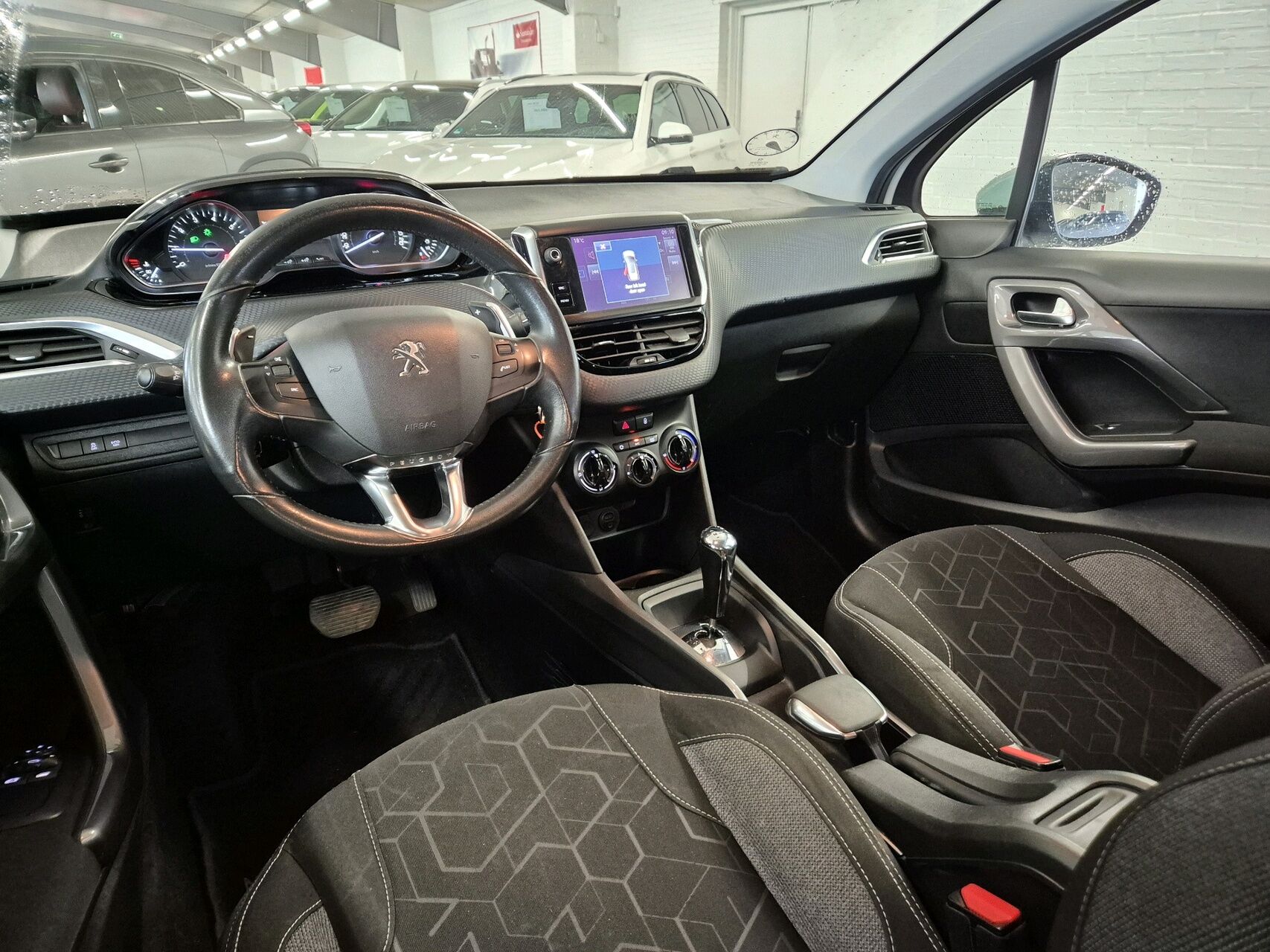 Billede af Peugeot 2008 1,2 e-Vti Active Plus ESG 82HK Aut.