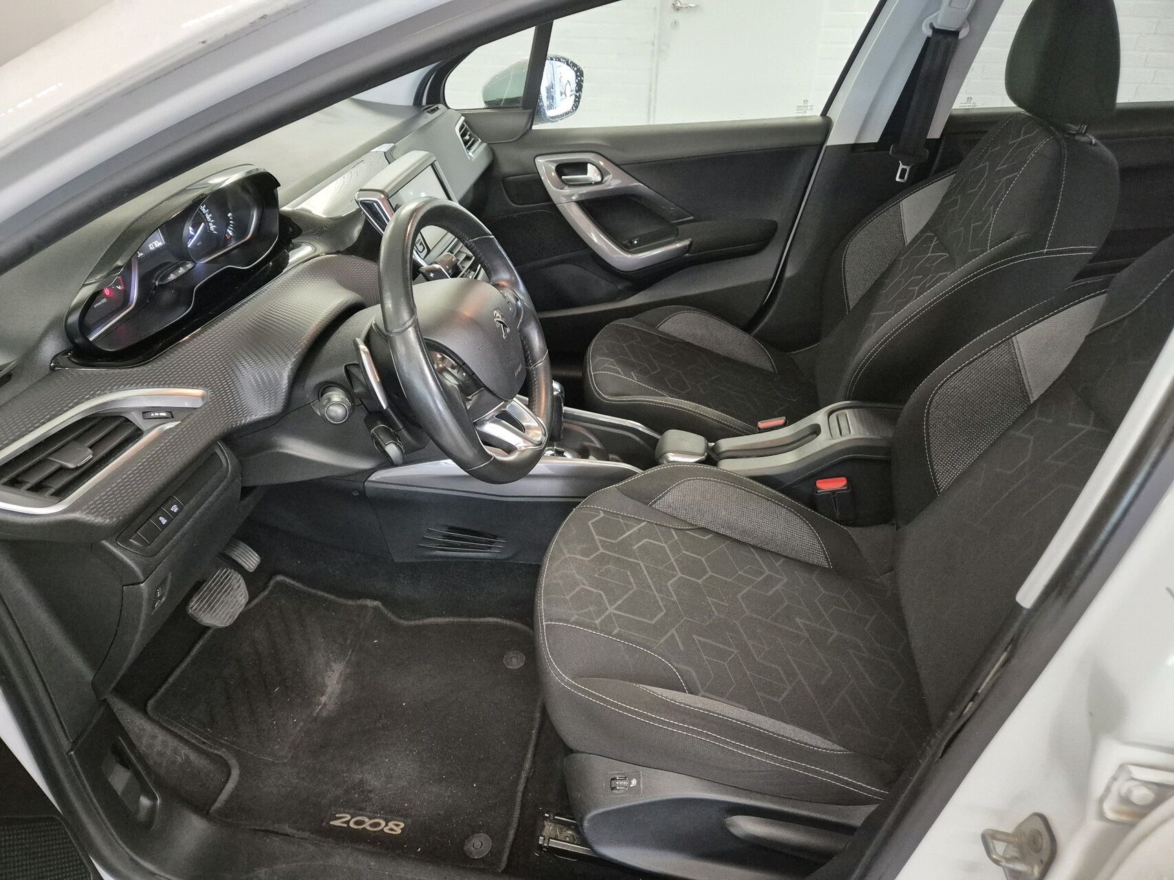 Billede af Peugeot 2008 1,2 e-Vti Active Plus ESG 82HK Aut.