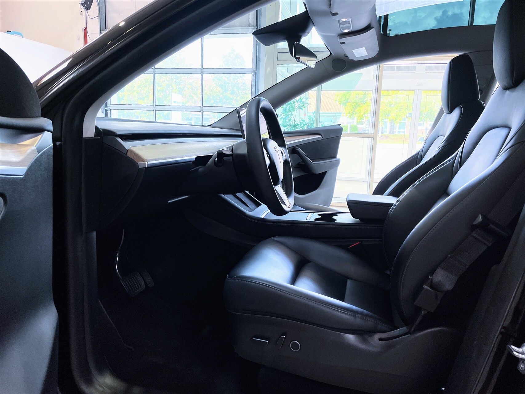 Billede af Tesla Model Y EL RWD 299HK 5d Aut.