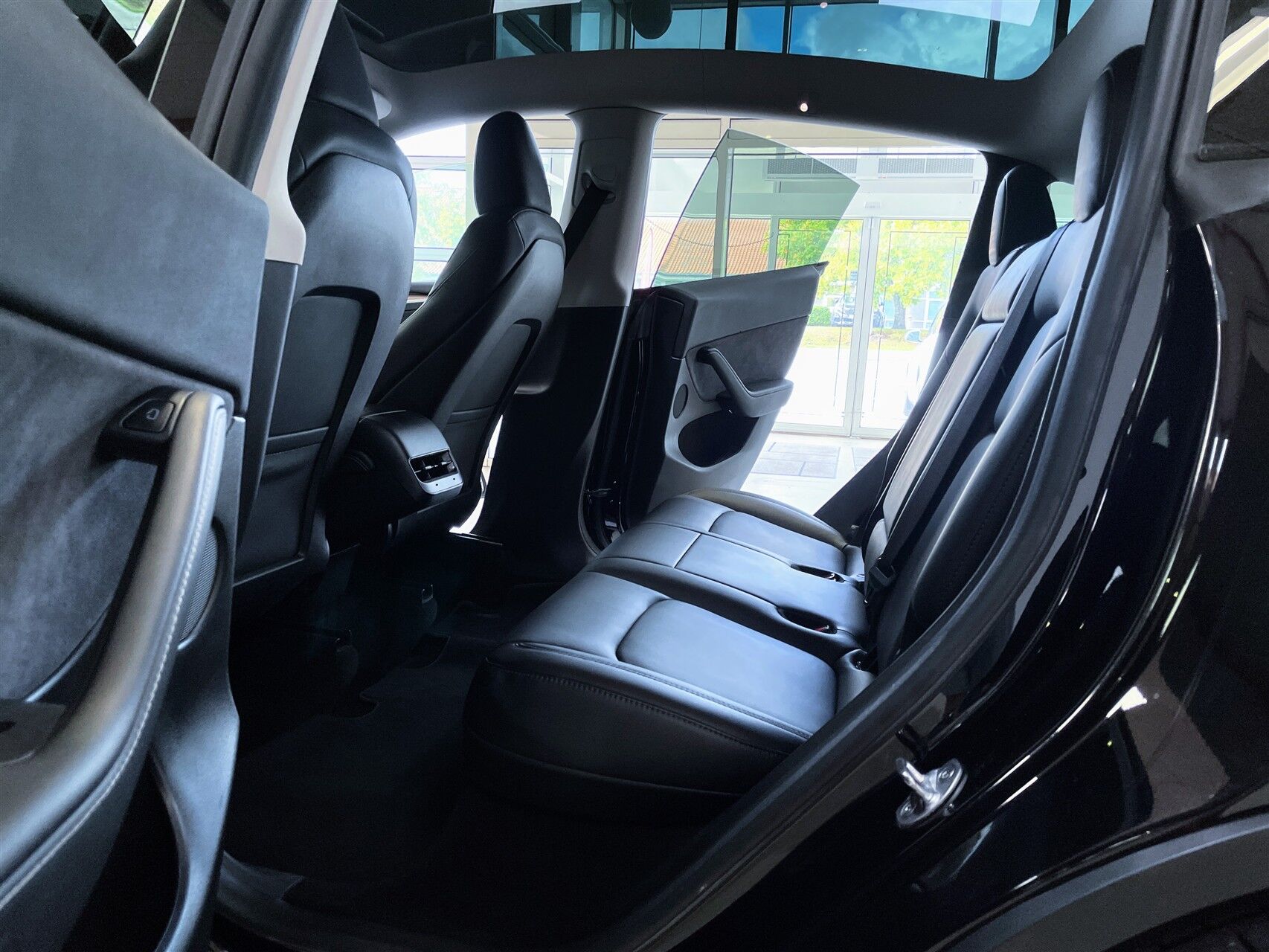 Billede af Tesla Model Y EL RWD 299HK 5d Aut.
