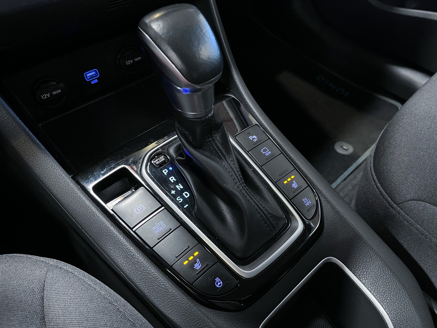 Billede af Hyundai Ioniq 1,6 GDI  Hybrid Premium DCT 141HK 5d 6g Aut.