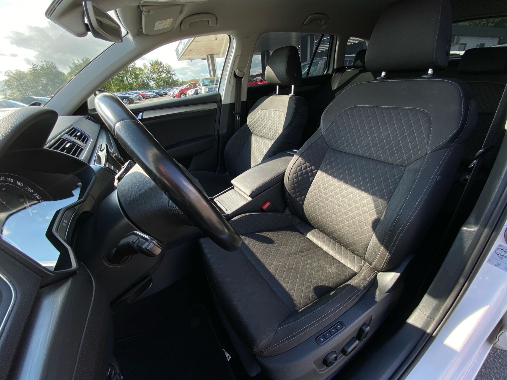 Billede af Skoda Superb Combi 2,0 TDI Style 150HK Stc 6g