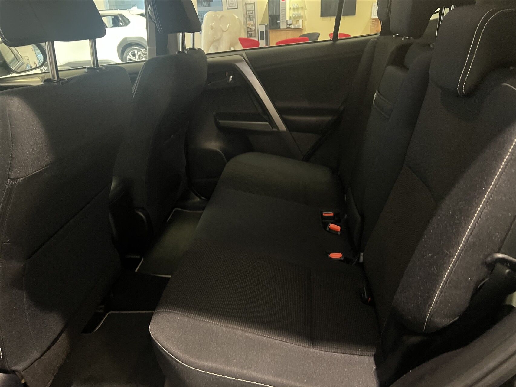 Billede af Toyota RAV4 2,5 Hybrid H3 Safety Sense 4x2 197HK 5d 6g Aut.