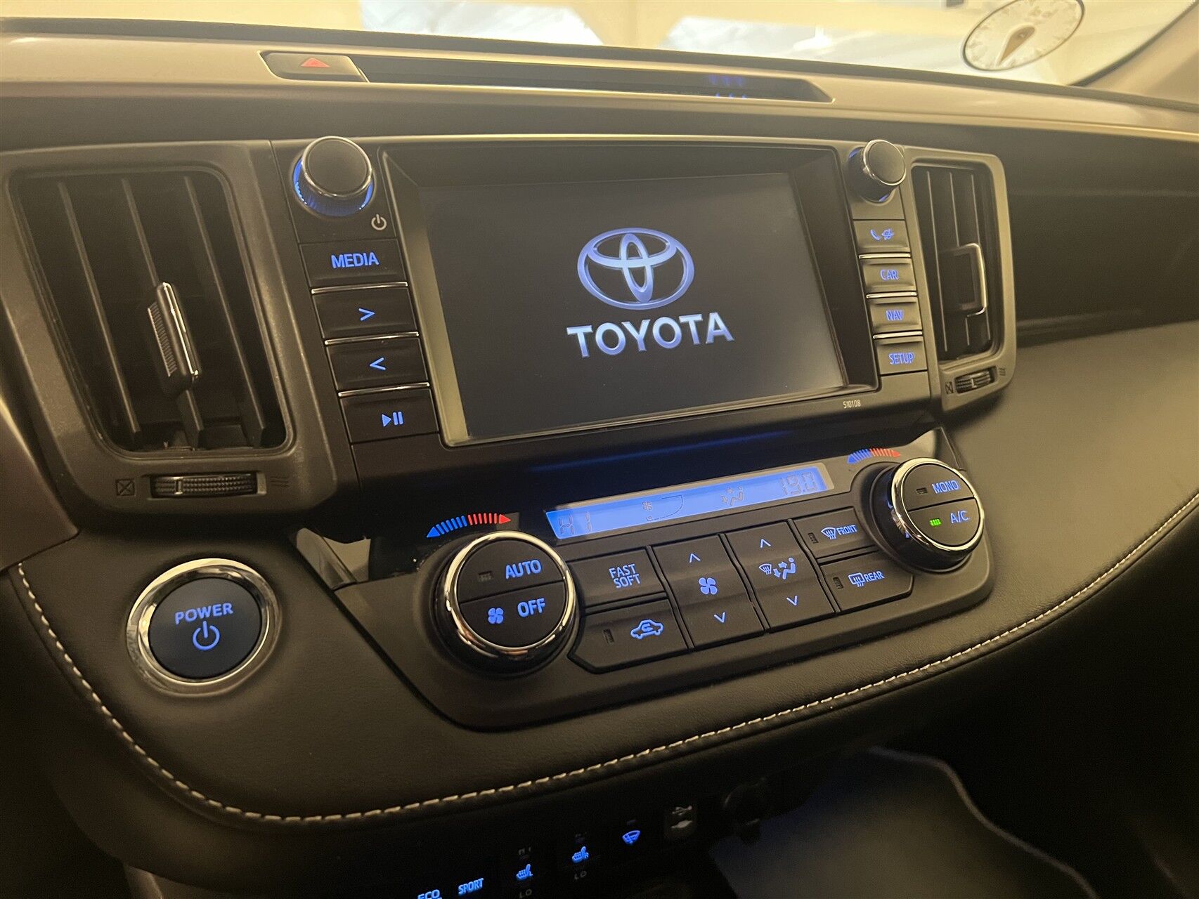 Billede af Toyota RAV4 2,5 Hybrid H3 Safety Sense 4x2 197HK 5d 6g Aut.