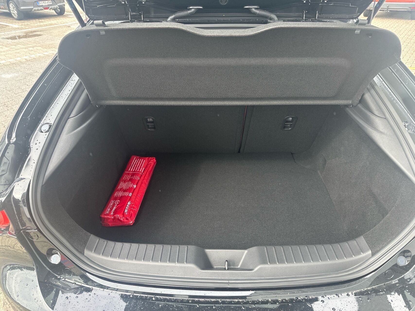 Billede af Mazda 3 2,5 e-Skyactiv-G  Mild hybrid Nagisa 140HK 5d 6g Aut.