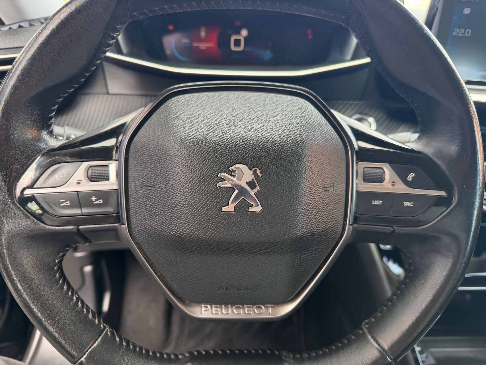 Billede af Peugeot 2008 1,2 PureTech Allure Tour 130HK 5d