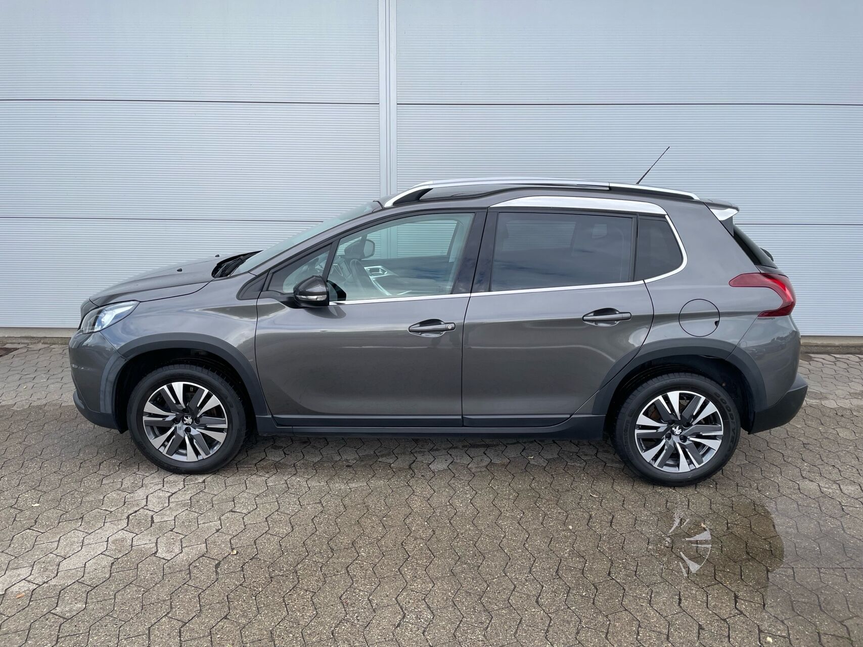 Billede af Peugeot 2008 1,2 PureTech Prestige 82HK 5d