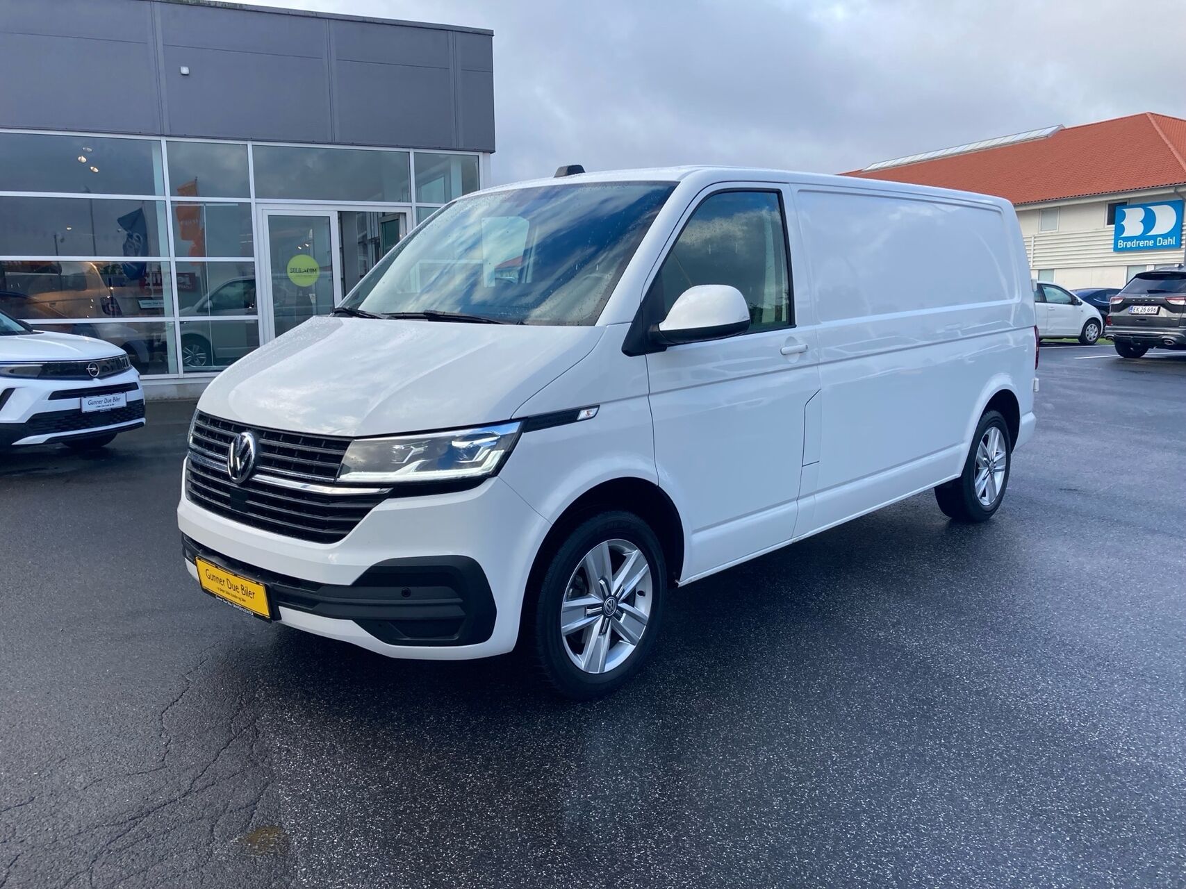 Billede af VW Transporter Lang 2,0 TDI BMT DSG 150HK Van 7g Aut.