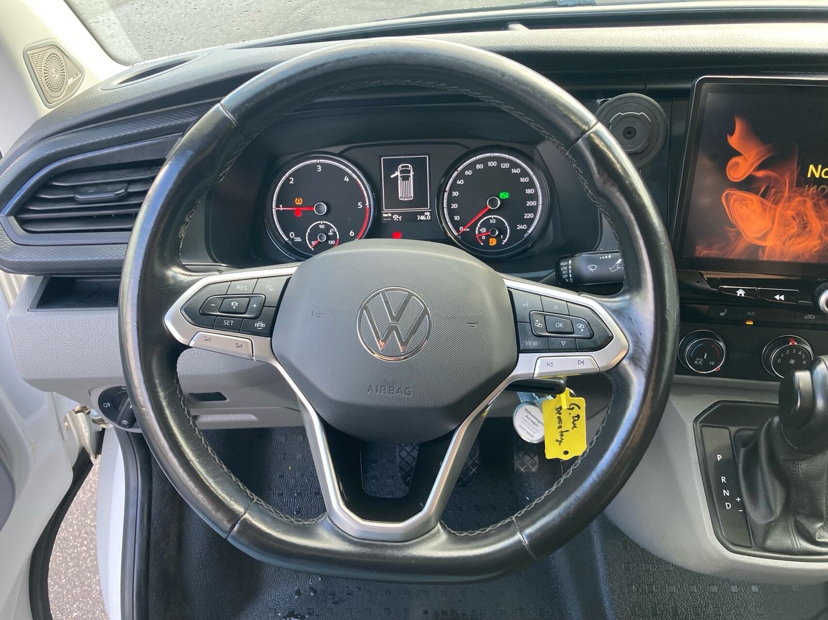 Billede af VW Transporter Lang 2,0 TDI BMT DSG 150HK Van 7g Aut.