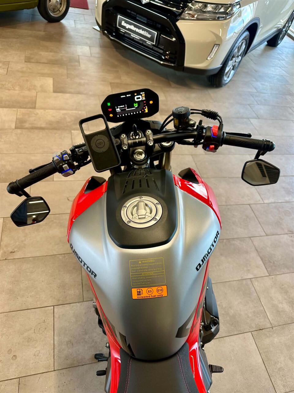 Billede af QJMOTOR SRK 800 800 95HK 6g