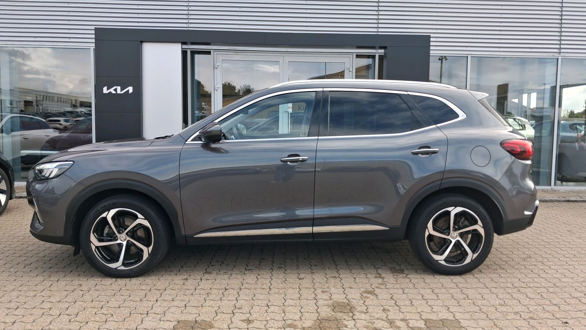 Billede af MG EHS 1,5 T GDI  Plugin-hybrid Luxury 258HK 5d 10g Aut.