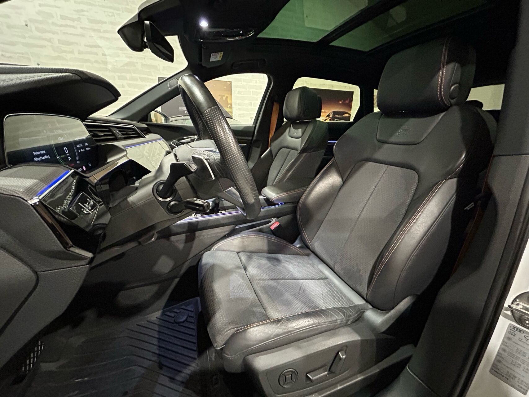 Billede af Audi E-tron 55 Black Edition Quattro 408HK 5d Aut. 