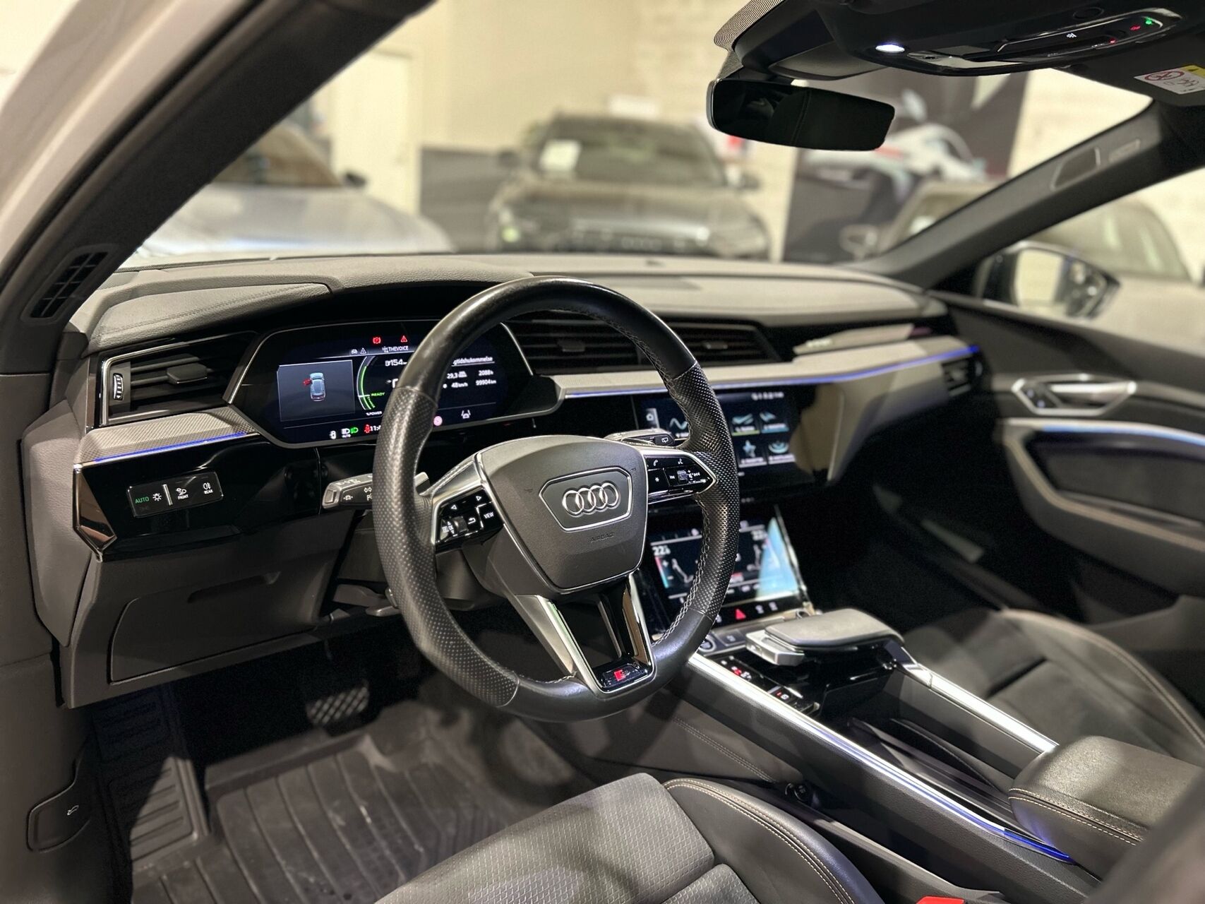 Billede af Audi E-tron 55 Black Edition Quattro 408HK 5d Aut. 