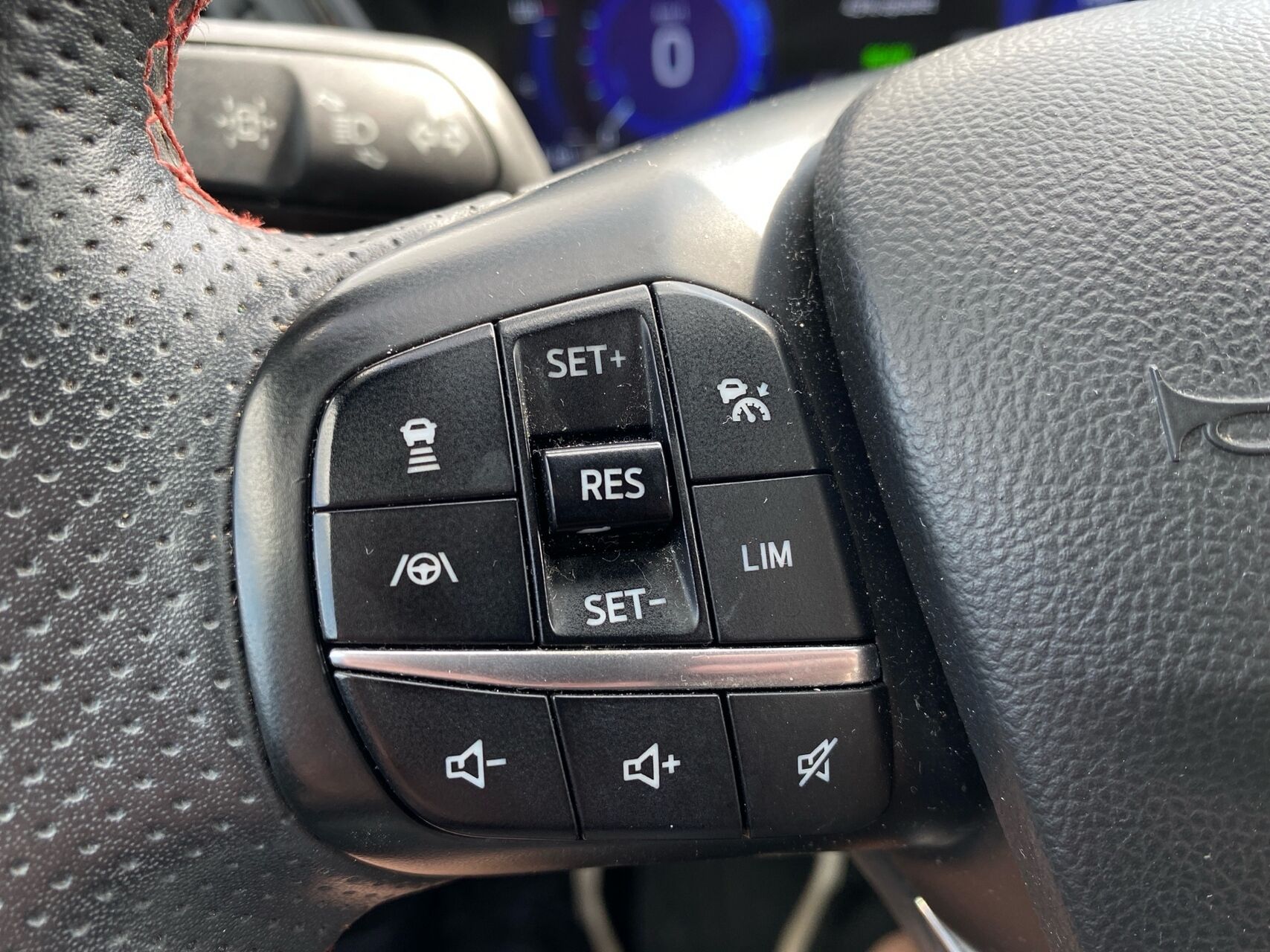 Billede af Ford Kuga 2,5 Plugin-hybrid ST-Line X CVT 225HK 5d Trinl. Gear