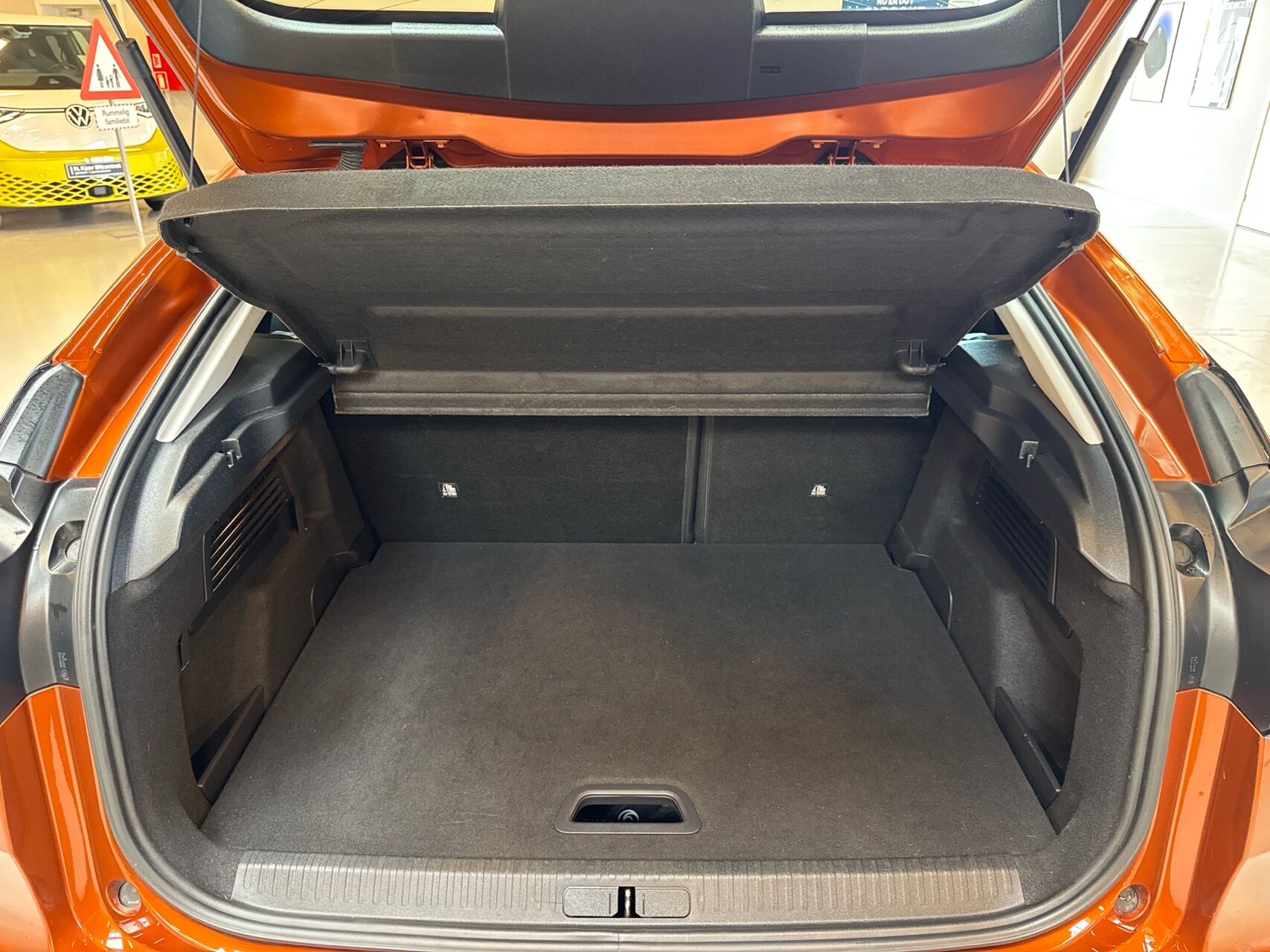 Billede af Citroën e-C4 EL Feel 136HK 5d Aut.
