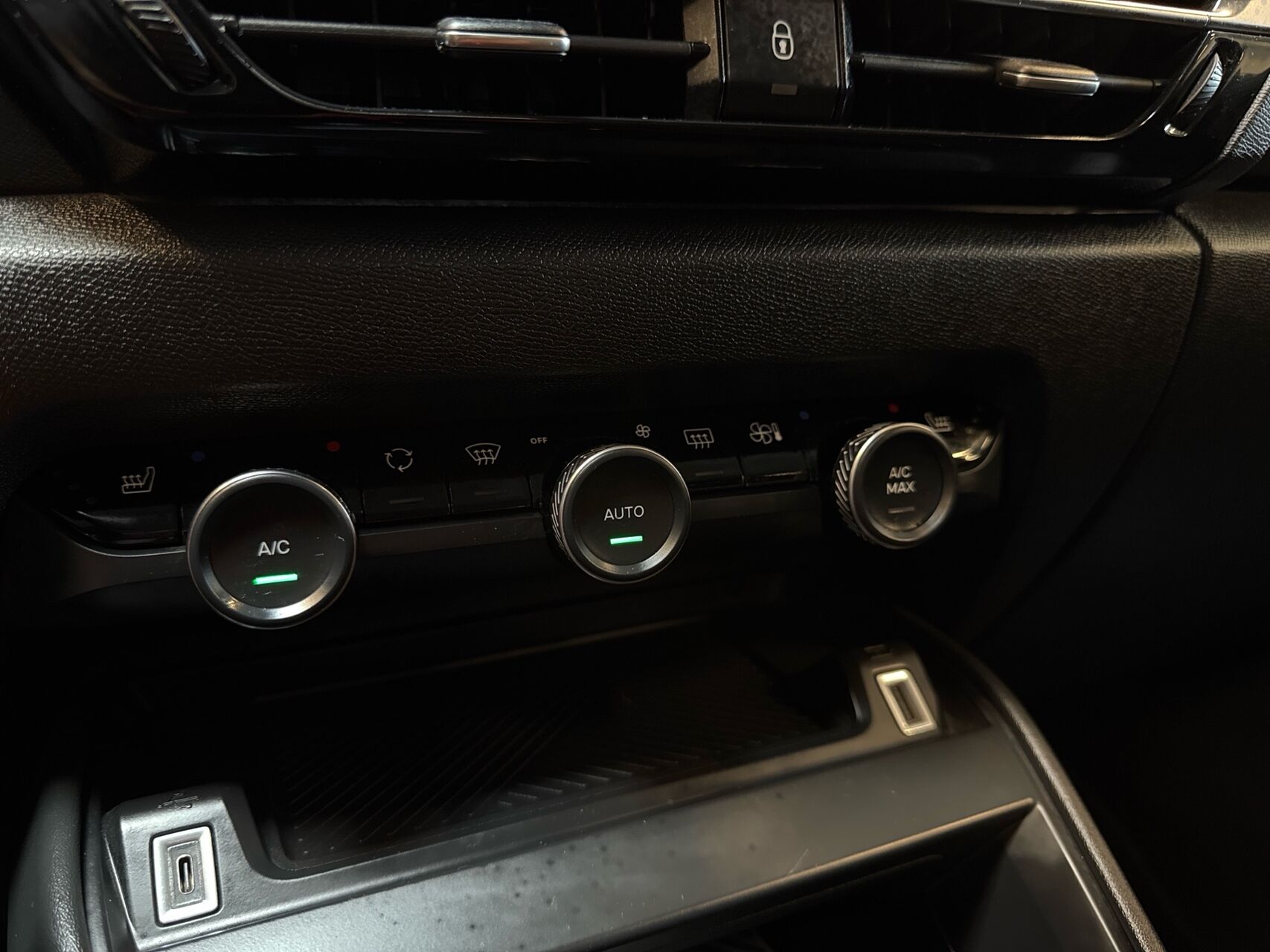Billede af Citroën e-C4 EL Feel 136HK 5d Aut.