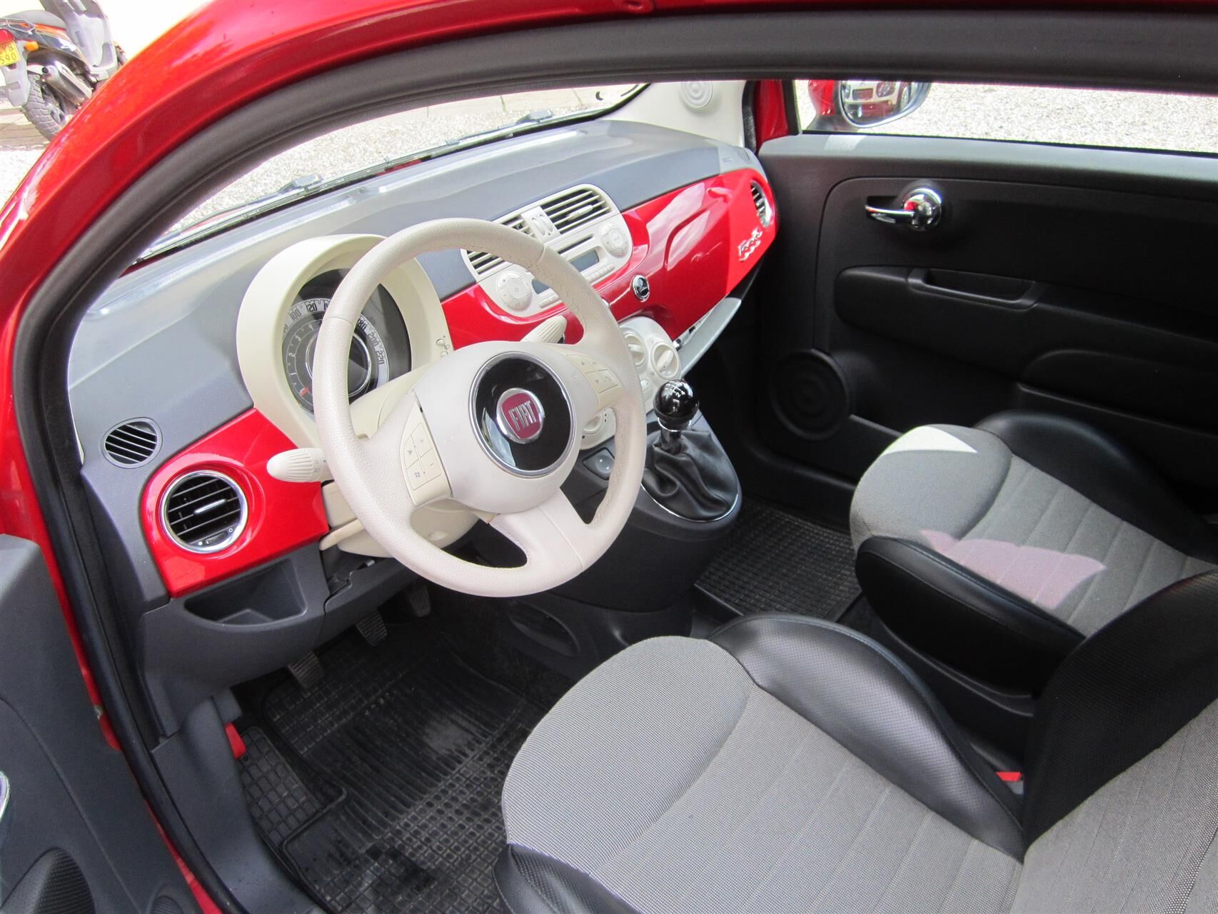 Billede af Fiat 500 1,2 Matt Black Start & Stop 69HK 3d