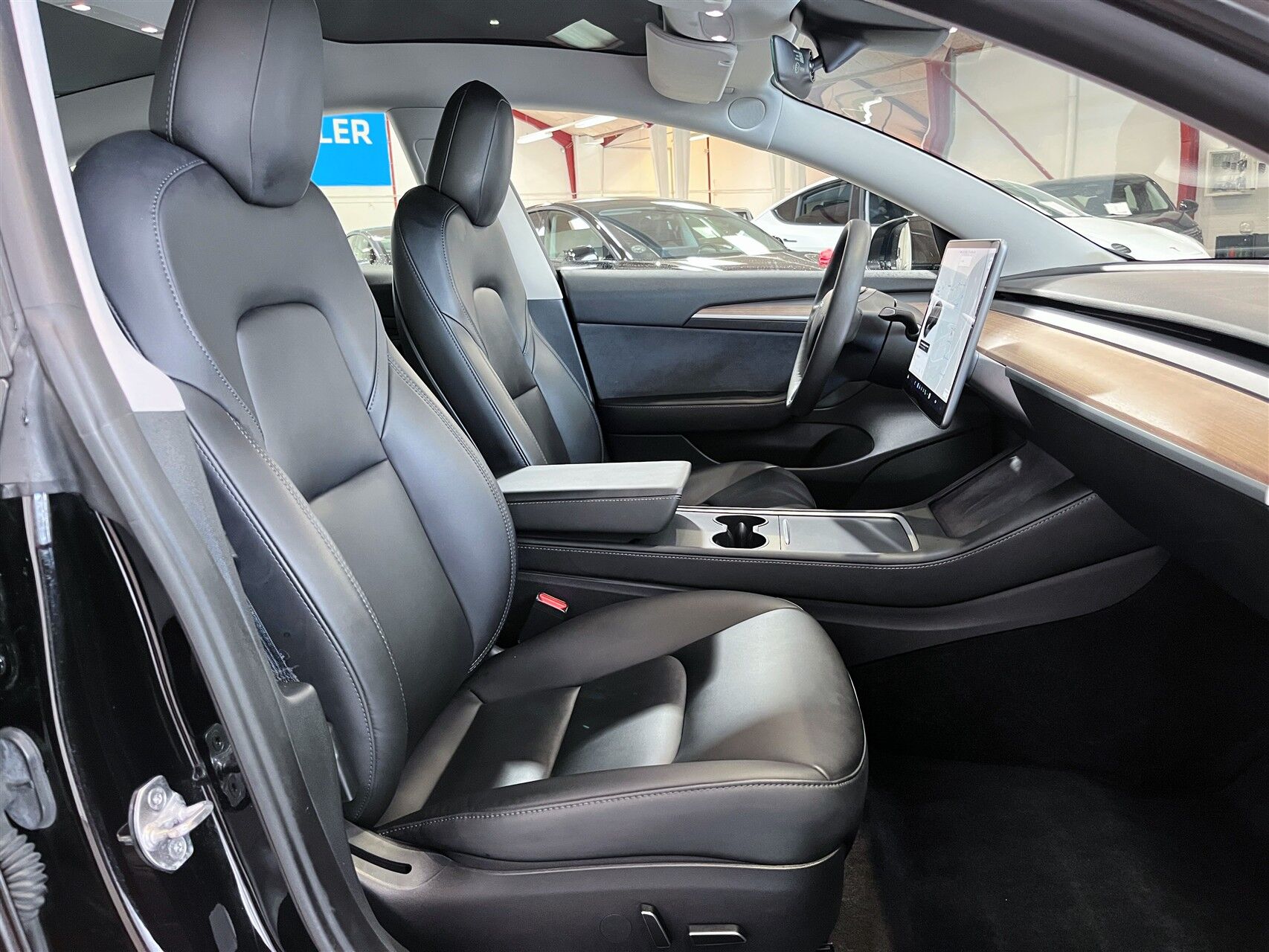 Billede af Tesla Model 3 EL Standard Range Plus 325HK Aut.
