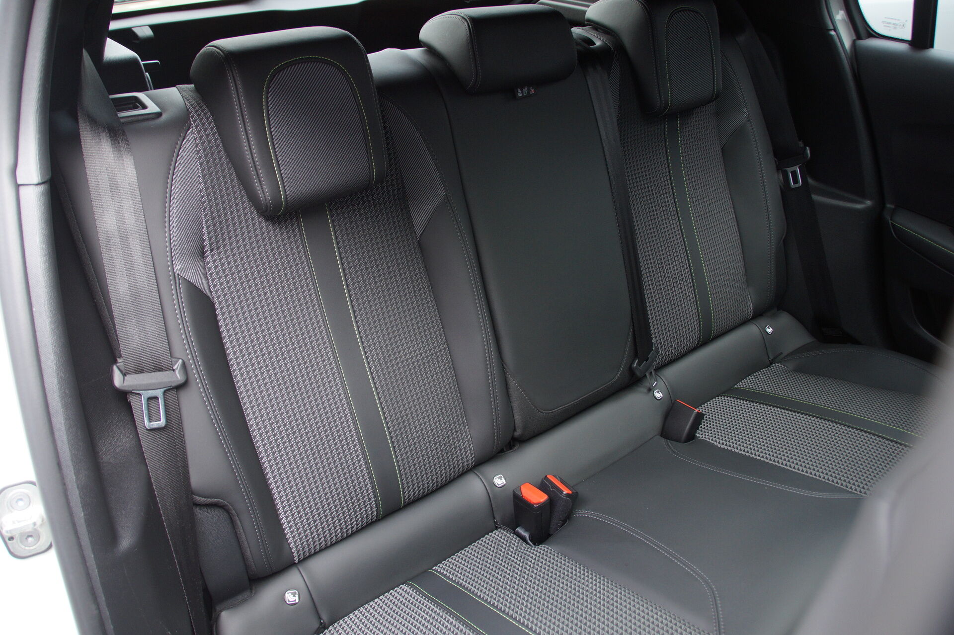 Billede af Peugeot e-208 EL GT Sky 136HK 5d Aut.