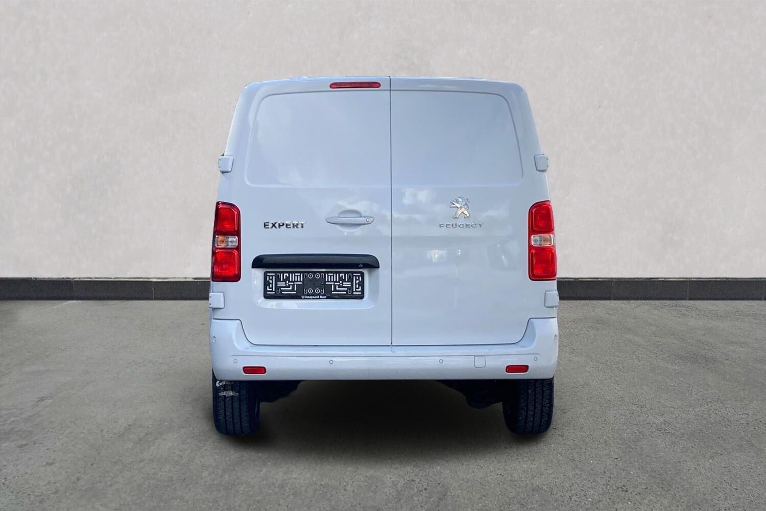 Billede af Peugeot Expert L2 2,0 BlueHDi Ultimate Pro EAT8 177HK Van 8g Aut.