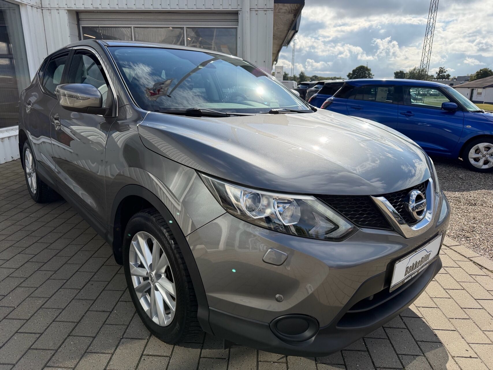 Billede af Nissan Qashqai 1,2 Dig-T Visia 4x2 115HK 5d 6g