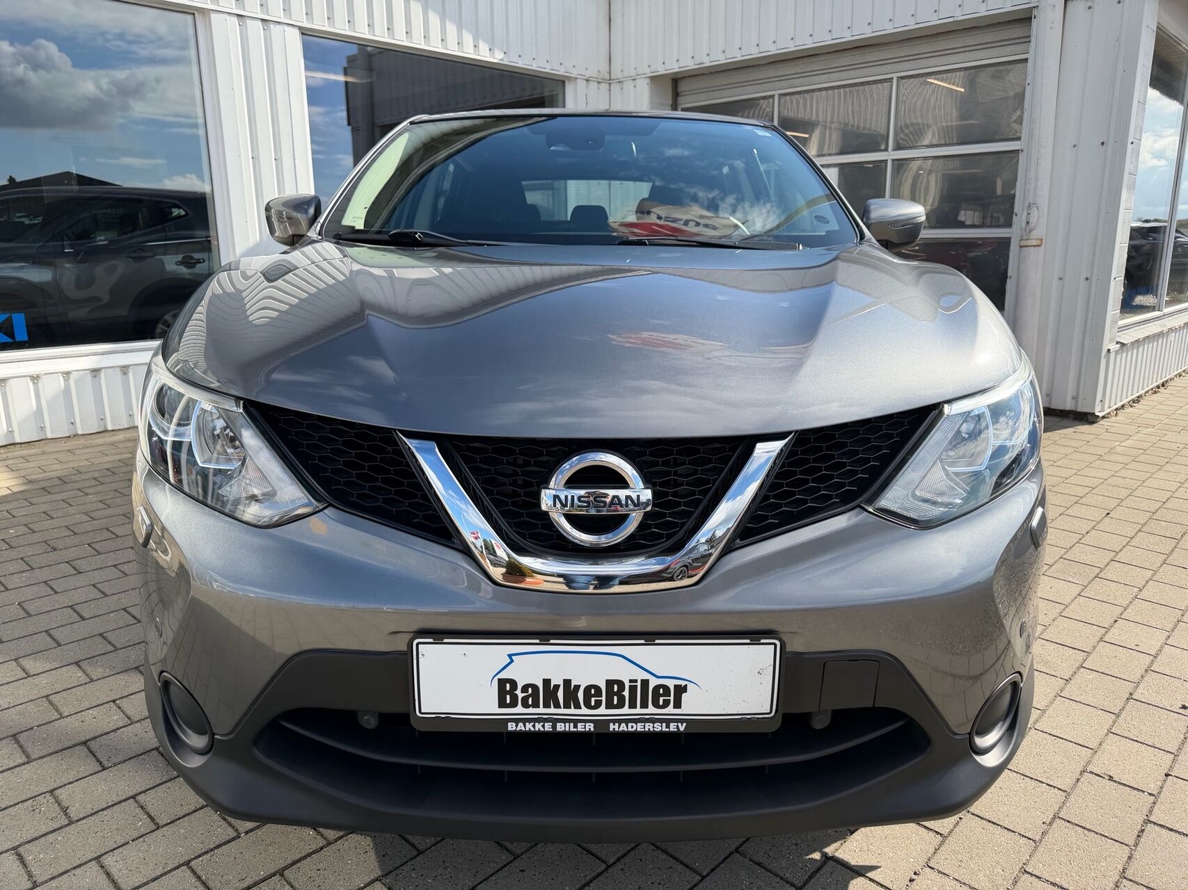 Billede af Nissan Qashqai 1,2 Dig-T Visia 4x2 115HK 5d 6g