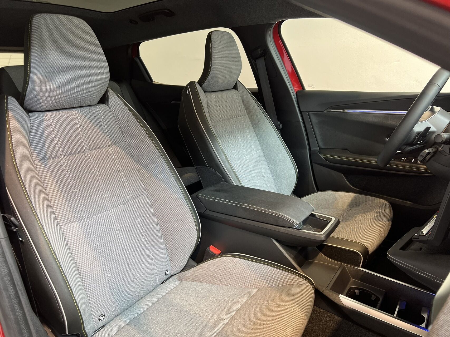 Billede af Renault Scénic E-TECH Techno 220HK Aut.