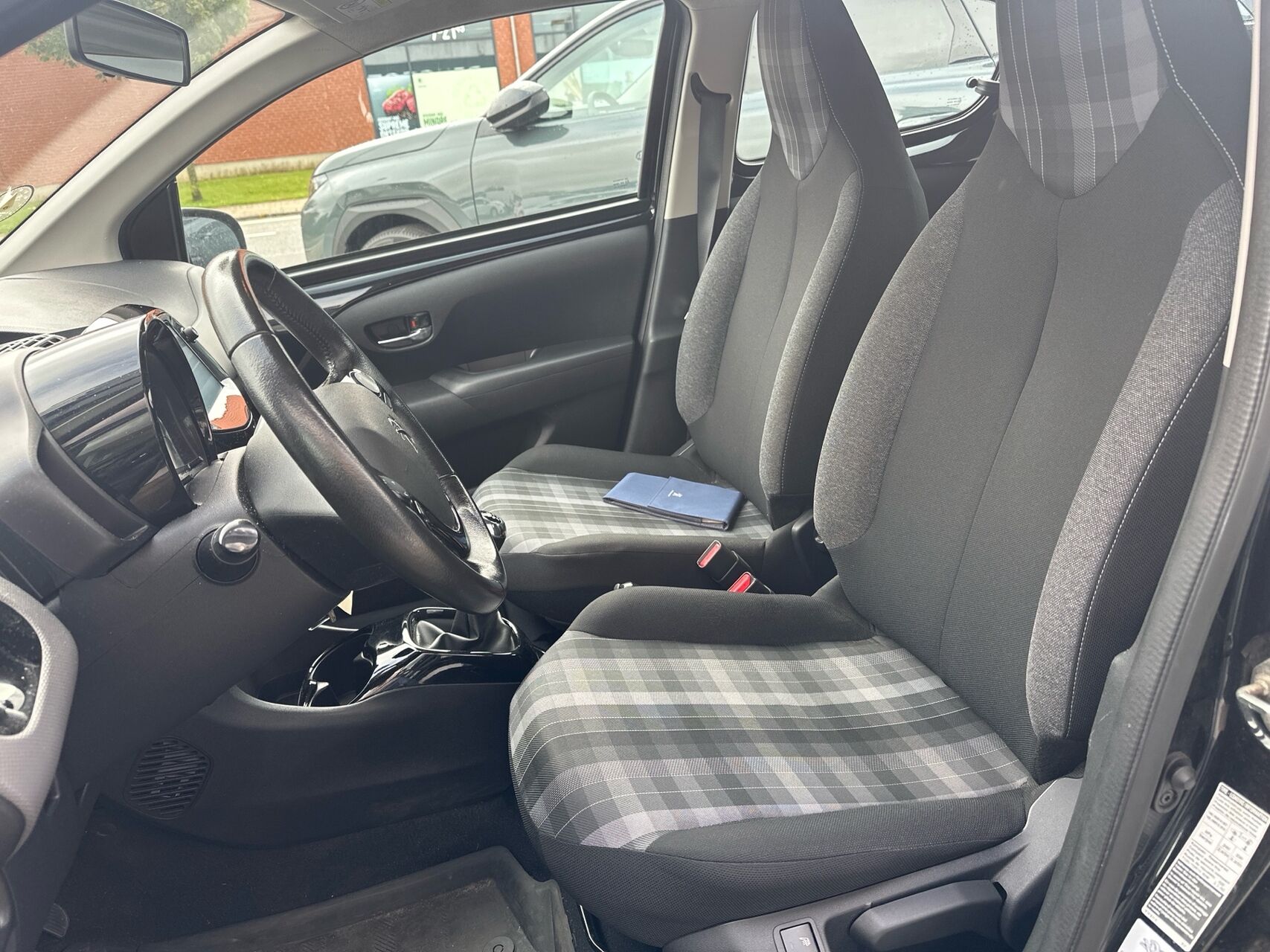 Billede af Peugeot 108 1,0 e-Vti Infinity M 72HK 5d
