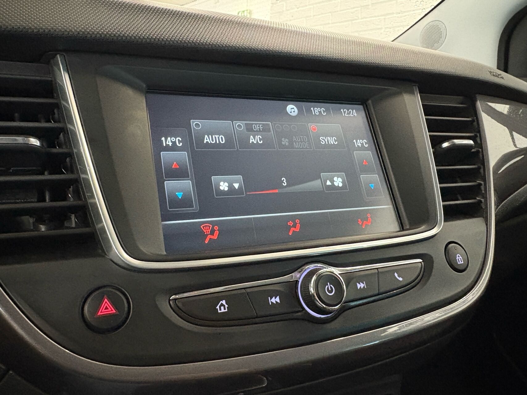Billede af Opel Crossland X 1,2 Innovation 81HK 5d
