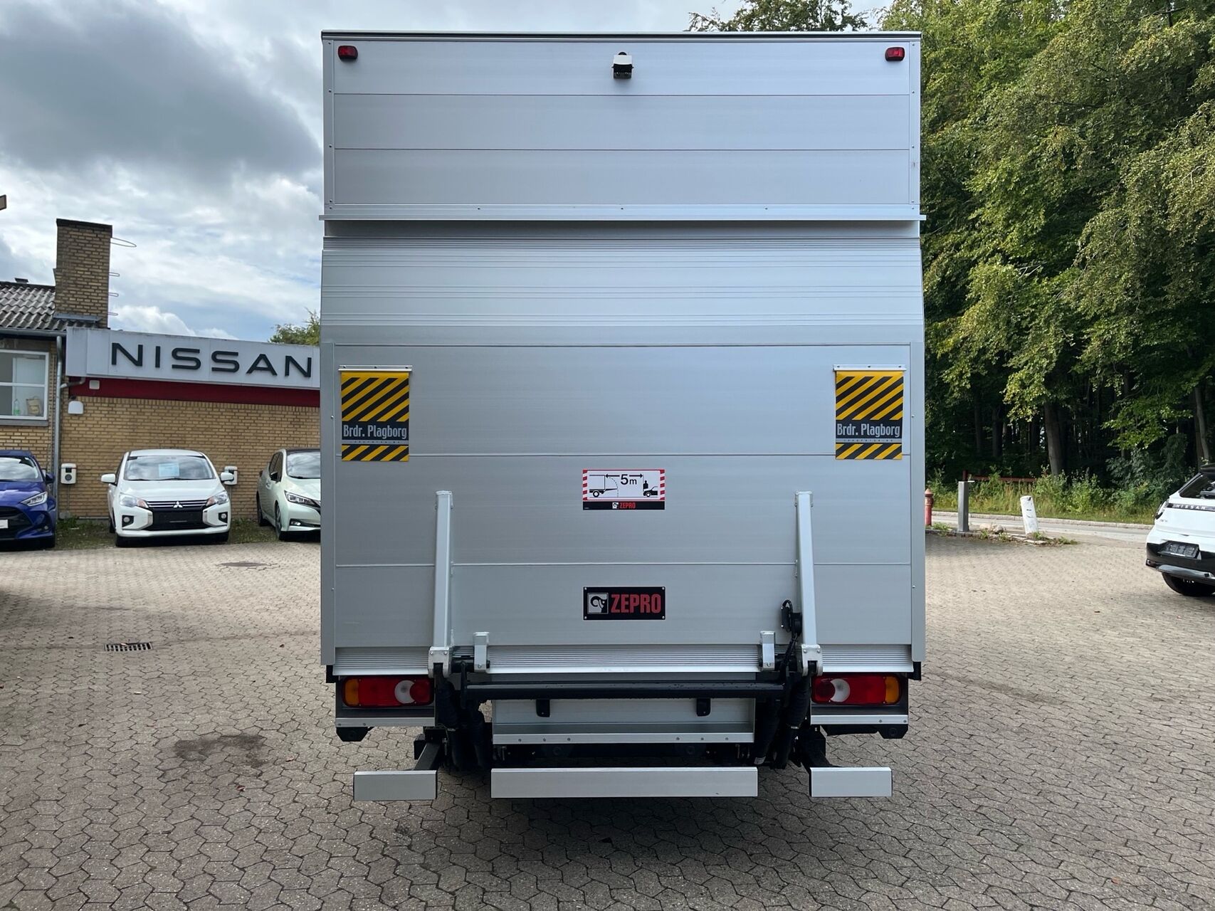 Billede af Nissan Interstar L3 2,0 DCi N-Connecta DCT 170HK Ladv./Chas. 9g Aut.
