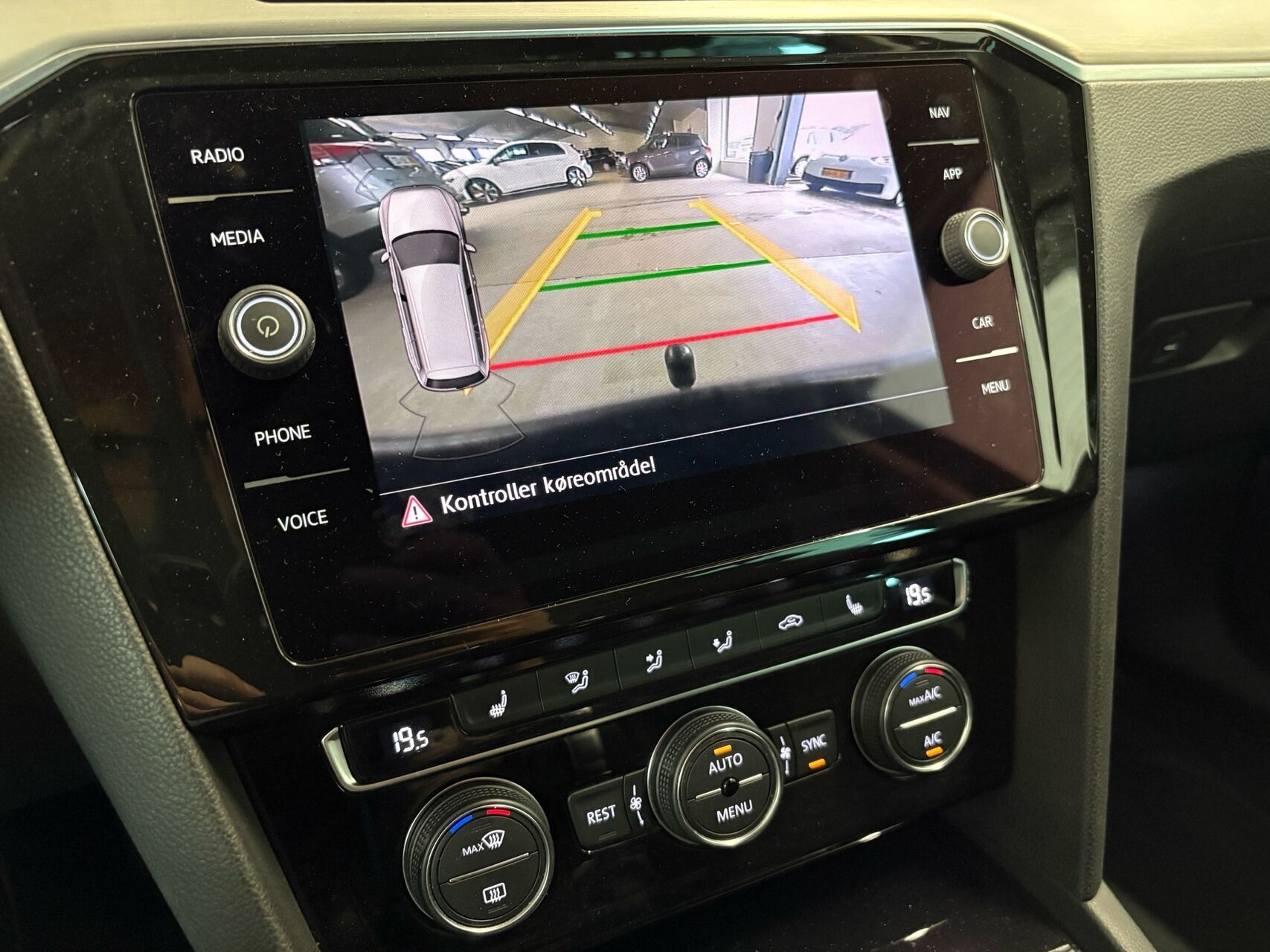 Billede af VW Passat Variant 1,4 TSI BMT ACT Highline Premium DSG 150HK Stc 7g Aut.