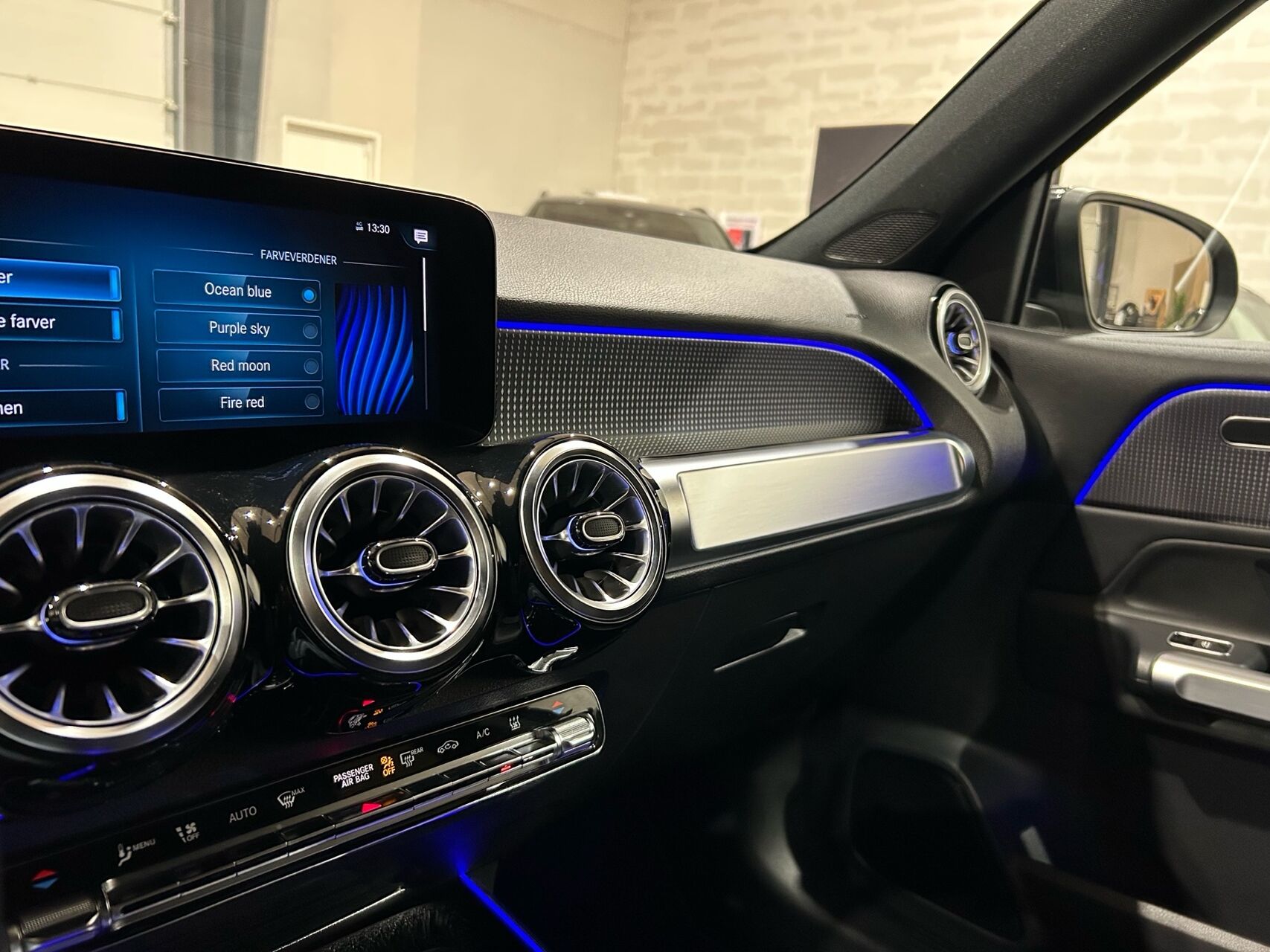Billede af Mercedes-Benz EQB 250 EL Progressive 7 pers. 190HK 5d Aut.