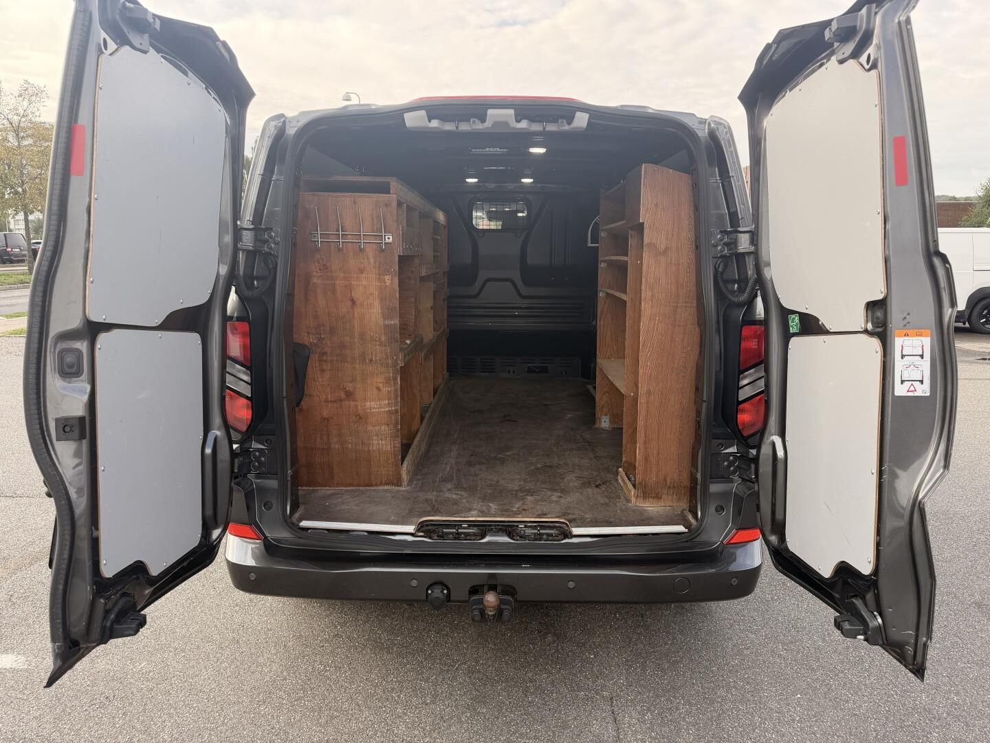 Billede af Ford Transit Custom 300 L2H1 2,0 EcoBlue Limited 170HK Van 8g Aut.
