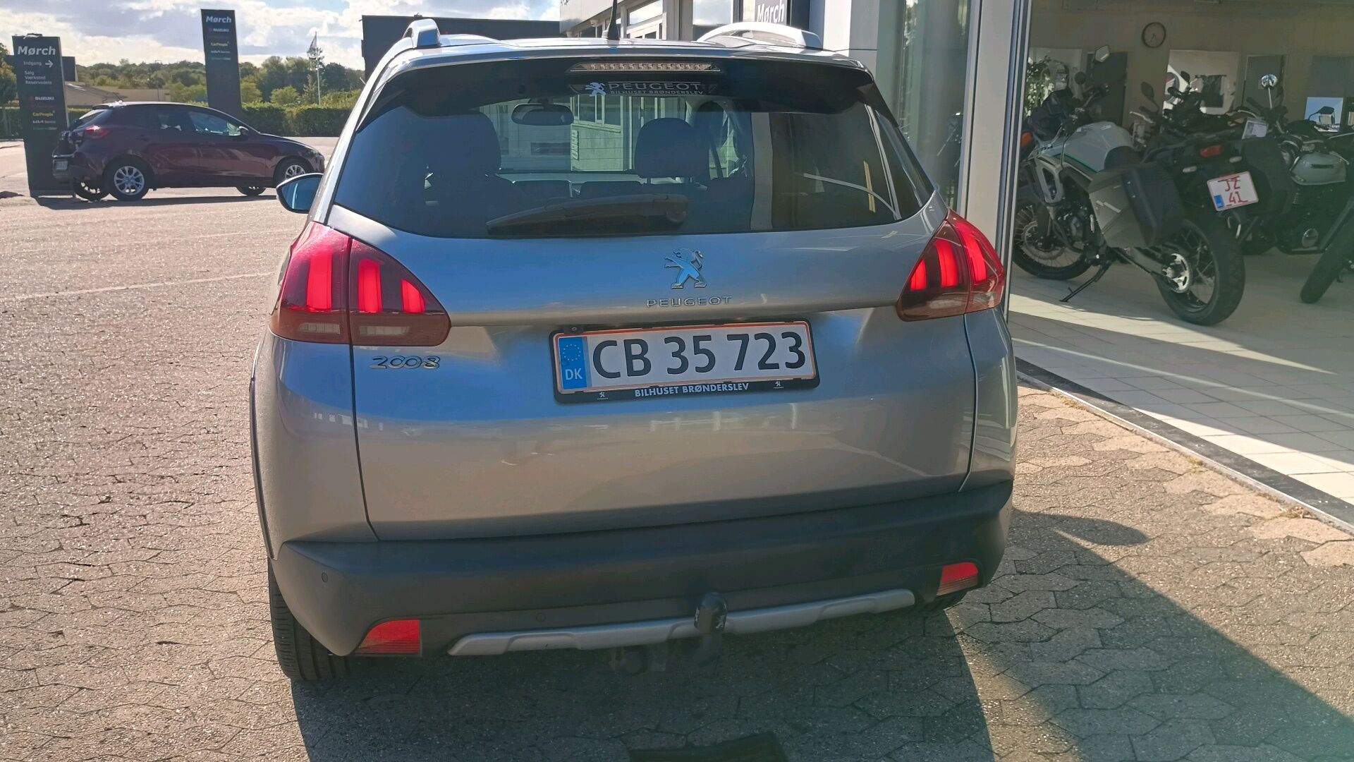 Billede af Peugeot 2008 1,6 BlueHDi Selection Sky 100HK 5d