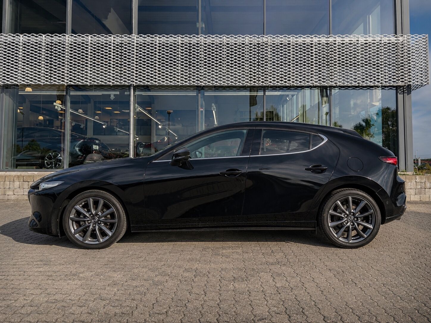 Billede af Mazda 3 2,0 Skyactiv-X  Mild hybrid Cosmo 180HK 5d 6g Aut.