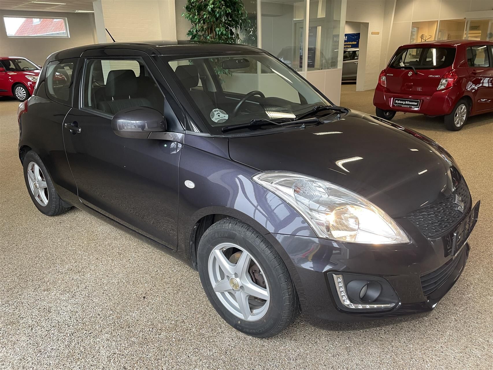Billede af Suzuki Swift 1,2 Dualjet 16V Club 90HK 3d