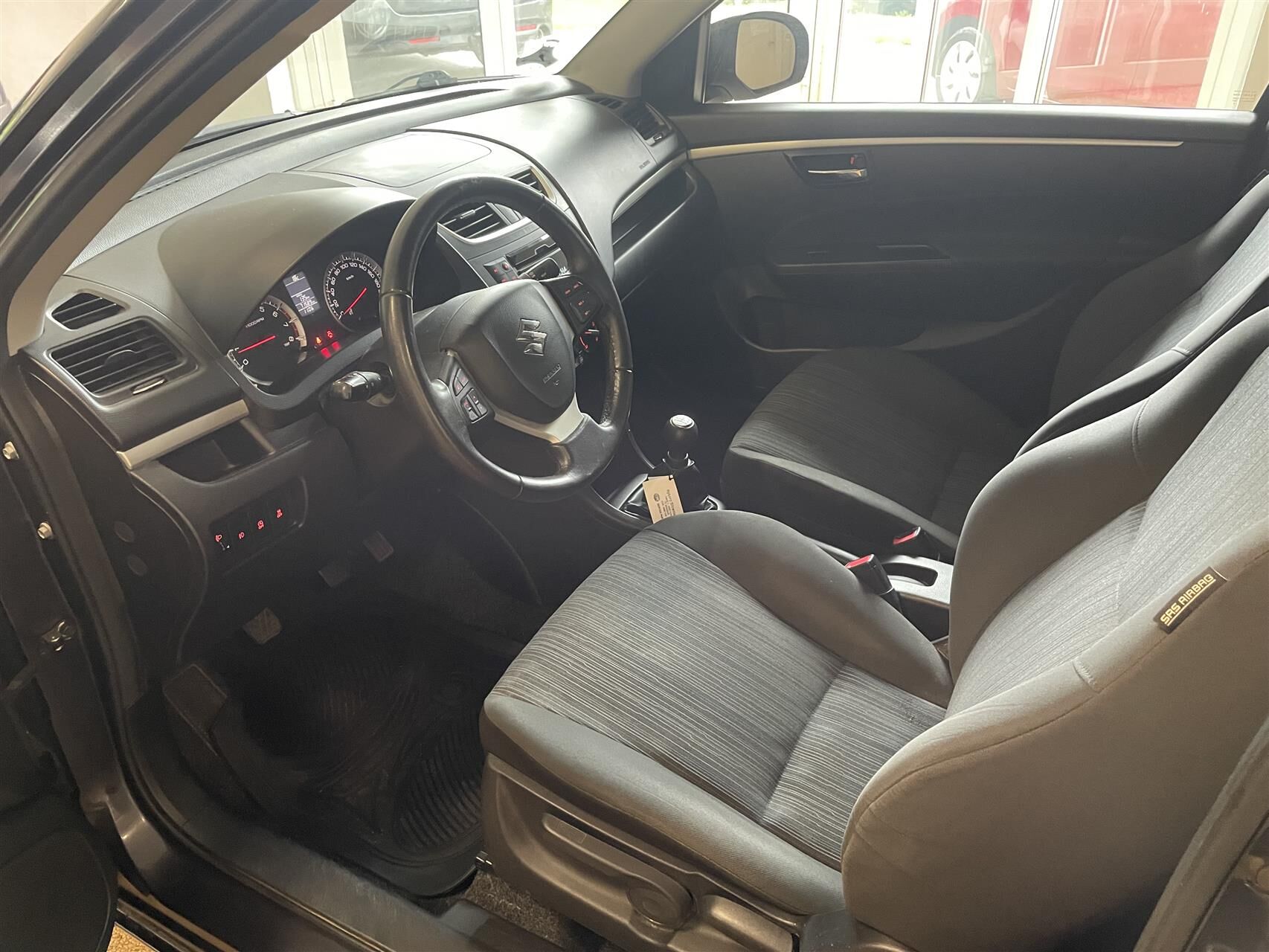 Billede af Suzuki Swift 1,2 Dualjet 16V Club 90HK 3d