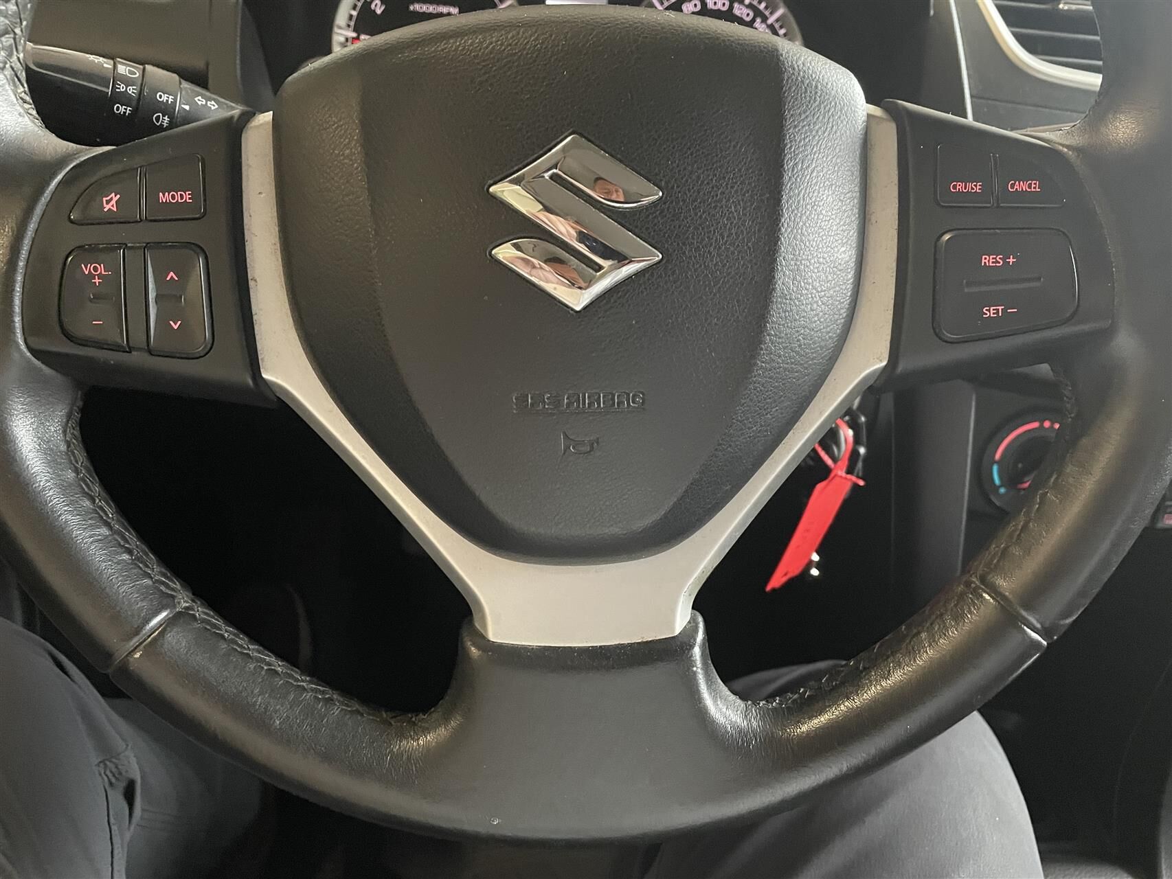 Billede af Suzuki Swift 1,2 Dualjet 16V Club 90HK 3d