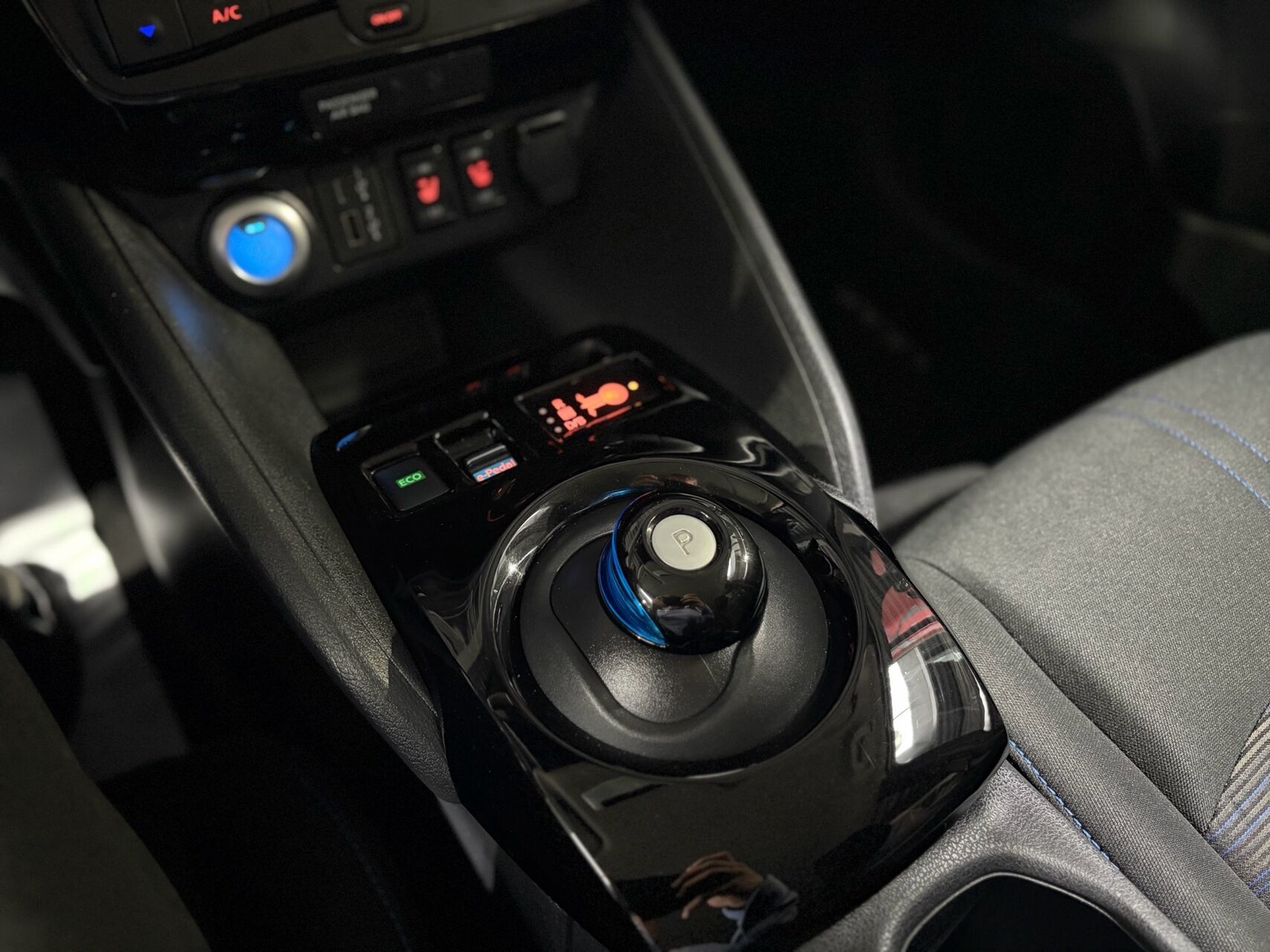 Billede af Nissan Leaf EL N-Connecta 39 kWh 150HK 5d Aut.