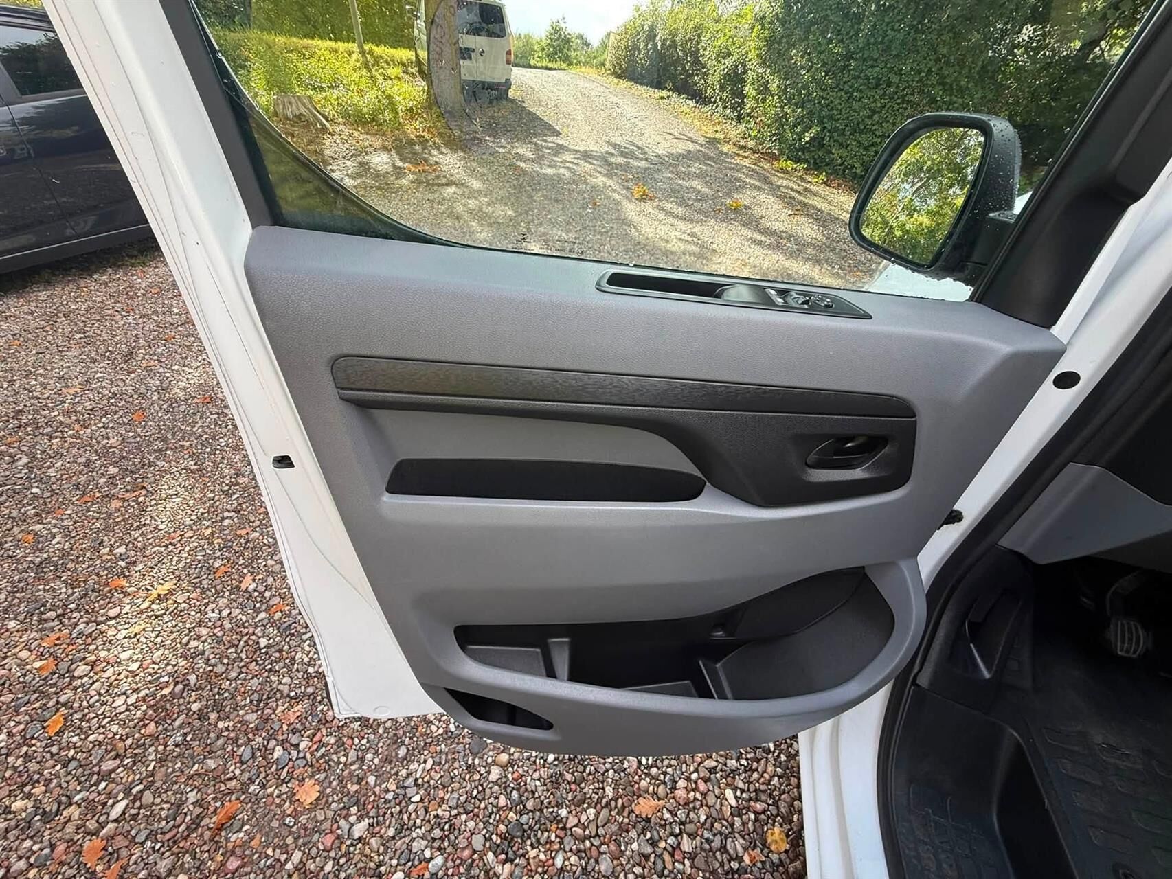 Billede af Citroën Jumpy L2N1 1,6 Blue HDi 115HK Van