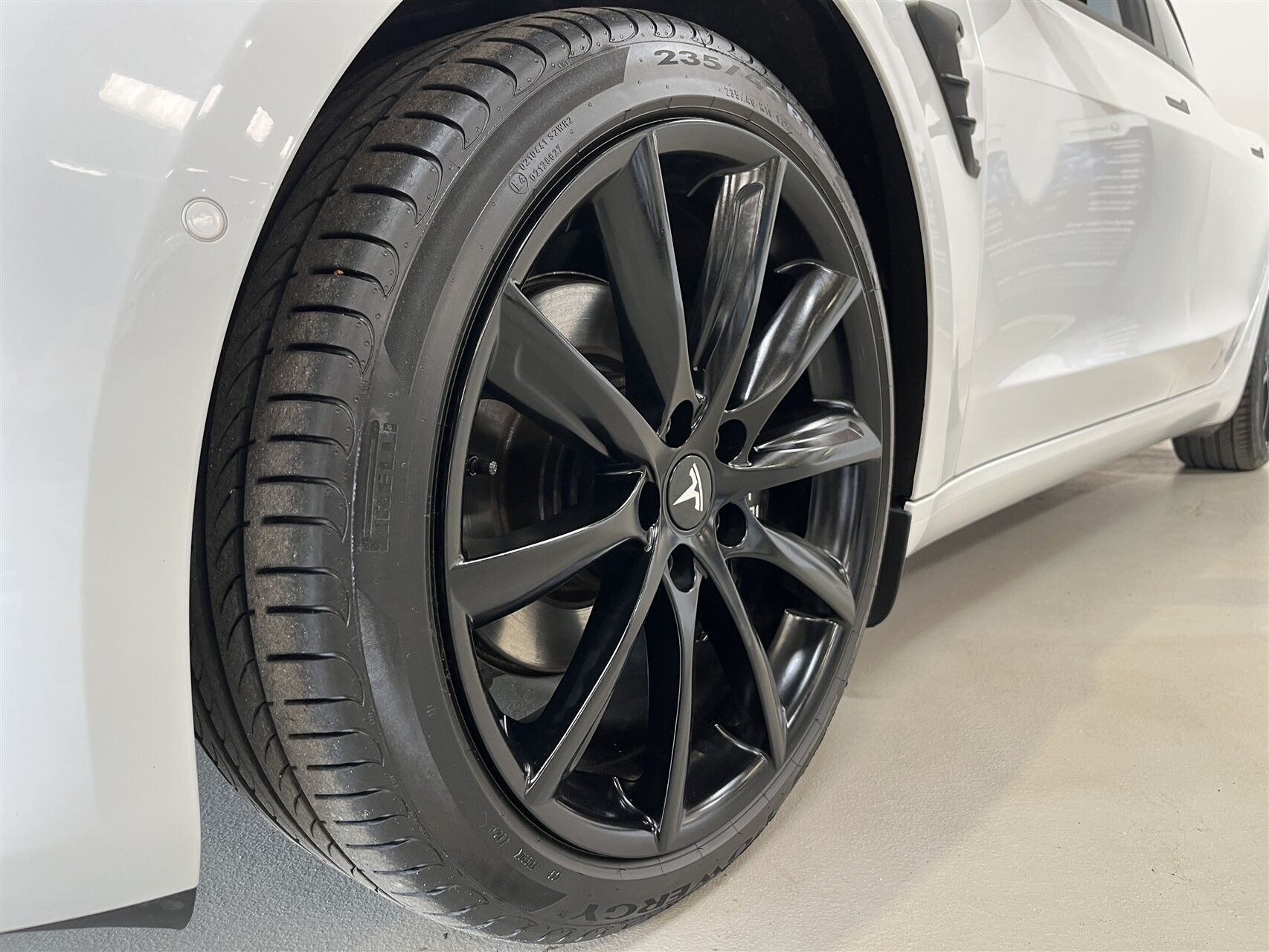 Billede af Tesla Model 3 EL Standard Range Plus 325HK Aut.