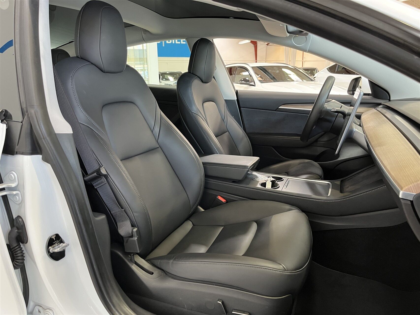 Billede af Tesla Model 3 EL Standard Range Plus 325HK Aut.