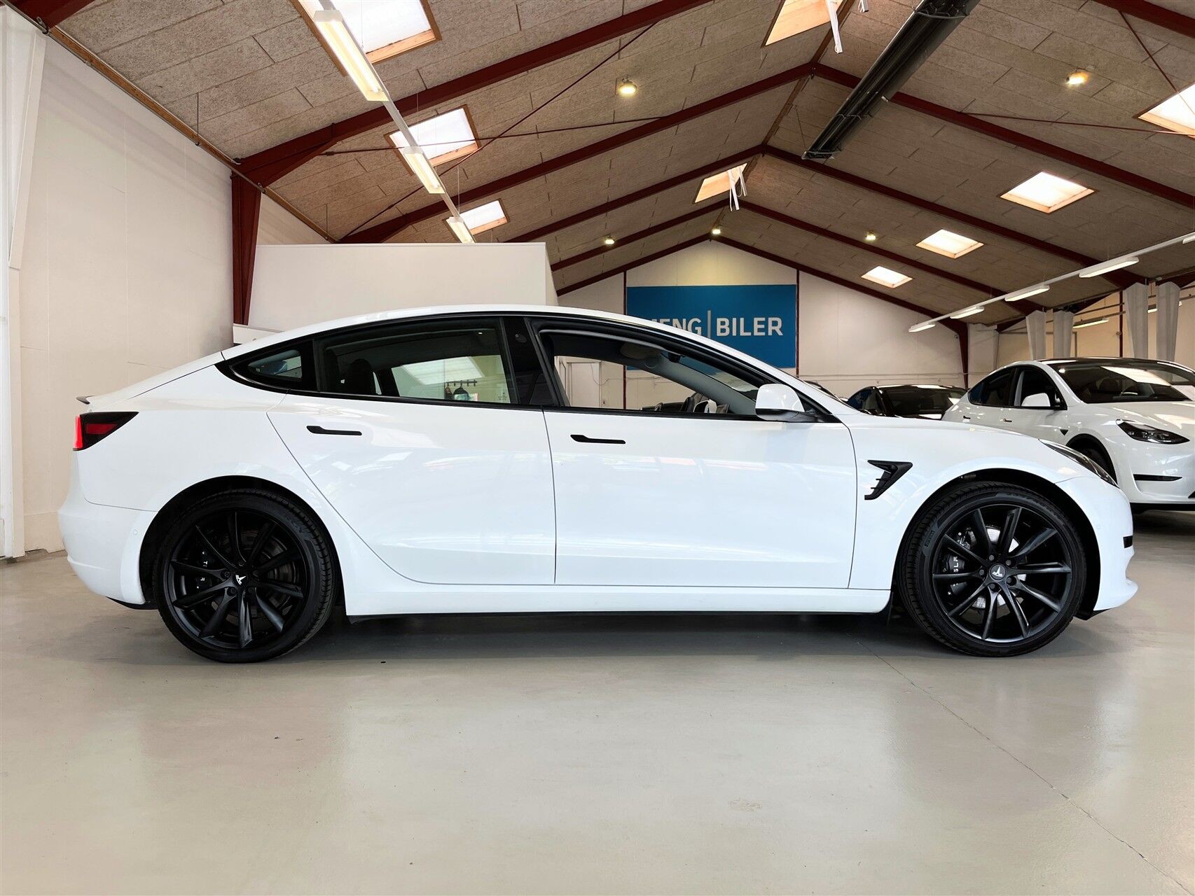 Billede af Tesla Model 3 EL Standard Range Plus 325HK Aut.