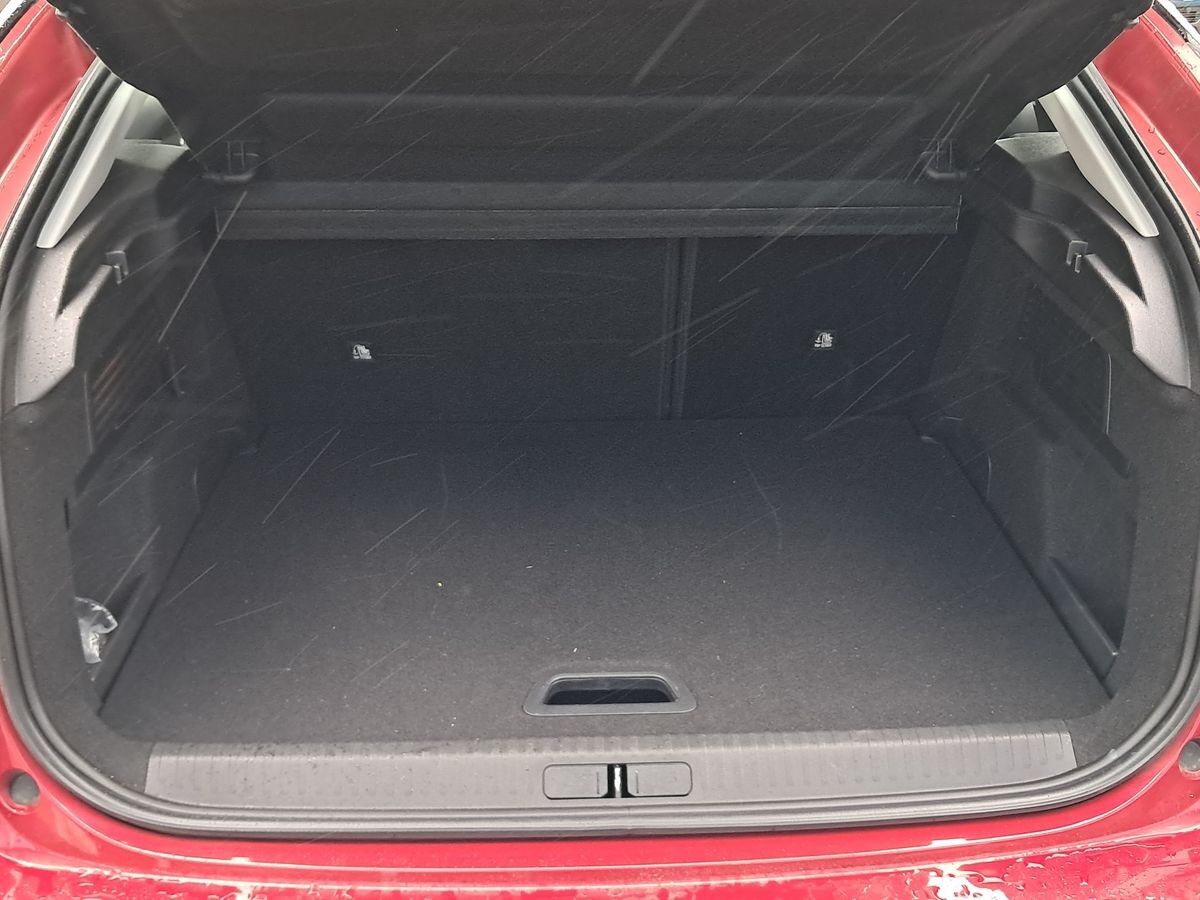 Billede af Citroën C4 1,2 PureTech VTR Sport EAT8 130HK 5d 8g Aut.