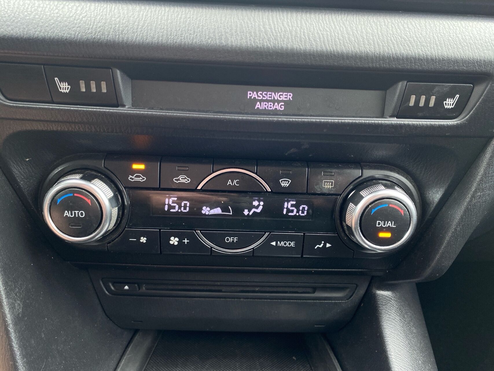 Billede af Mazda 3 2,0 Skyactiv-G Vision 120HK 6g