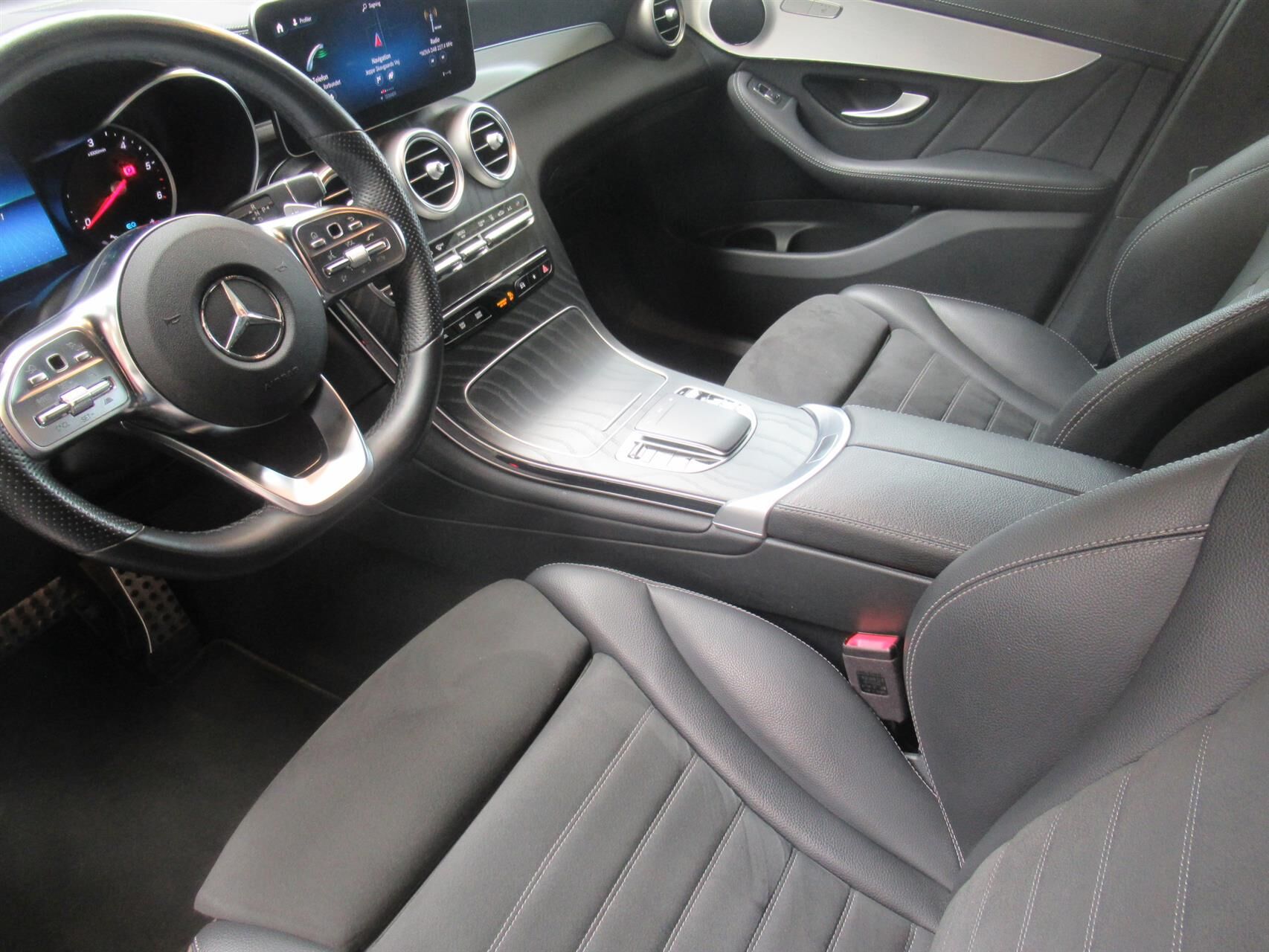 Billede af Mercedes-Benz GLC300 de 2,0 Plugin-hybrid AMG Line 4Matic 9G-Tronic 306HK 5d 9g Aut.
