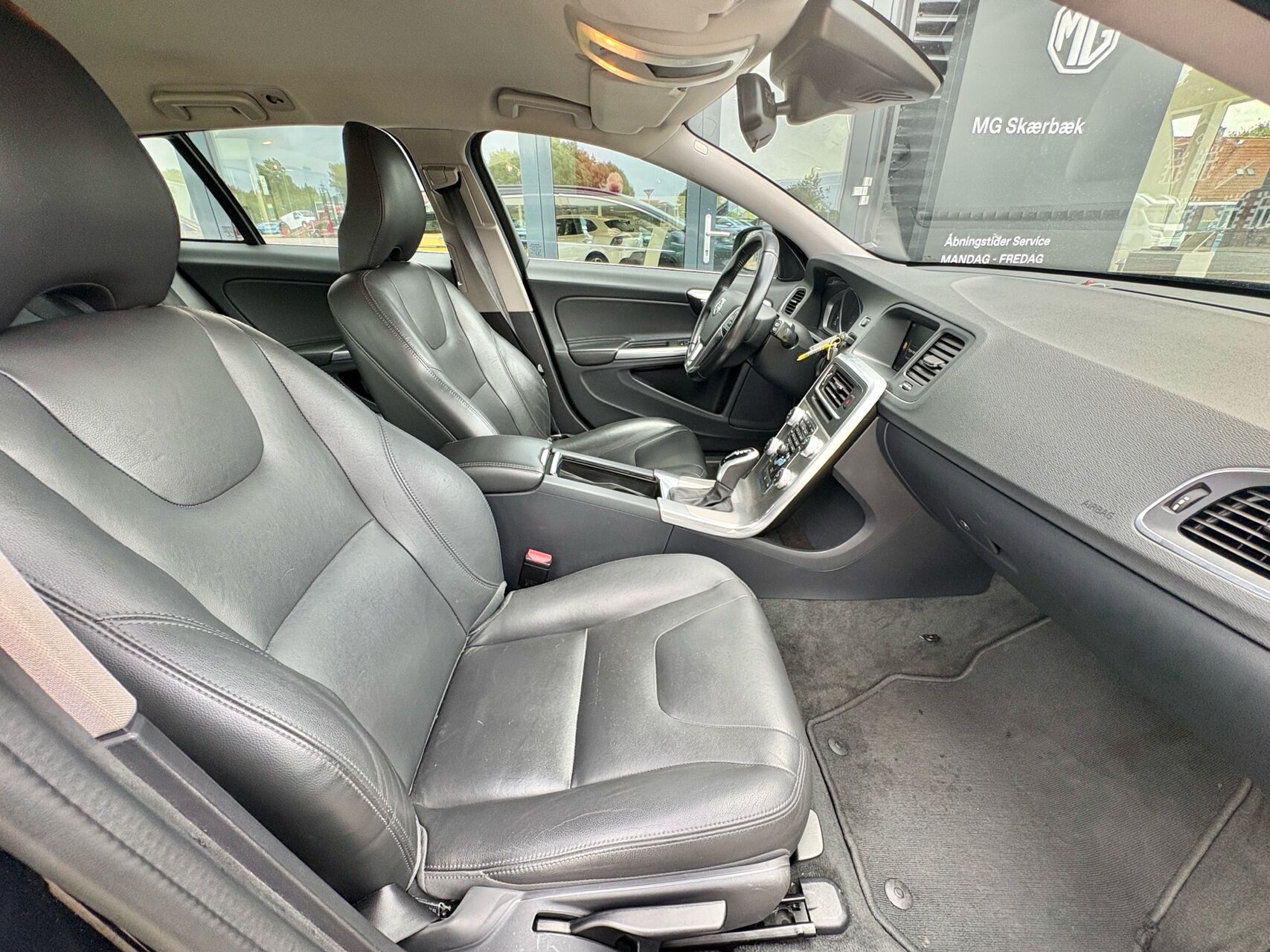 Billede af Volvo V60 2,0 T4 Momentum 190HK Stc 6g Aut.