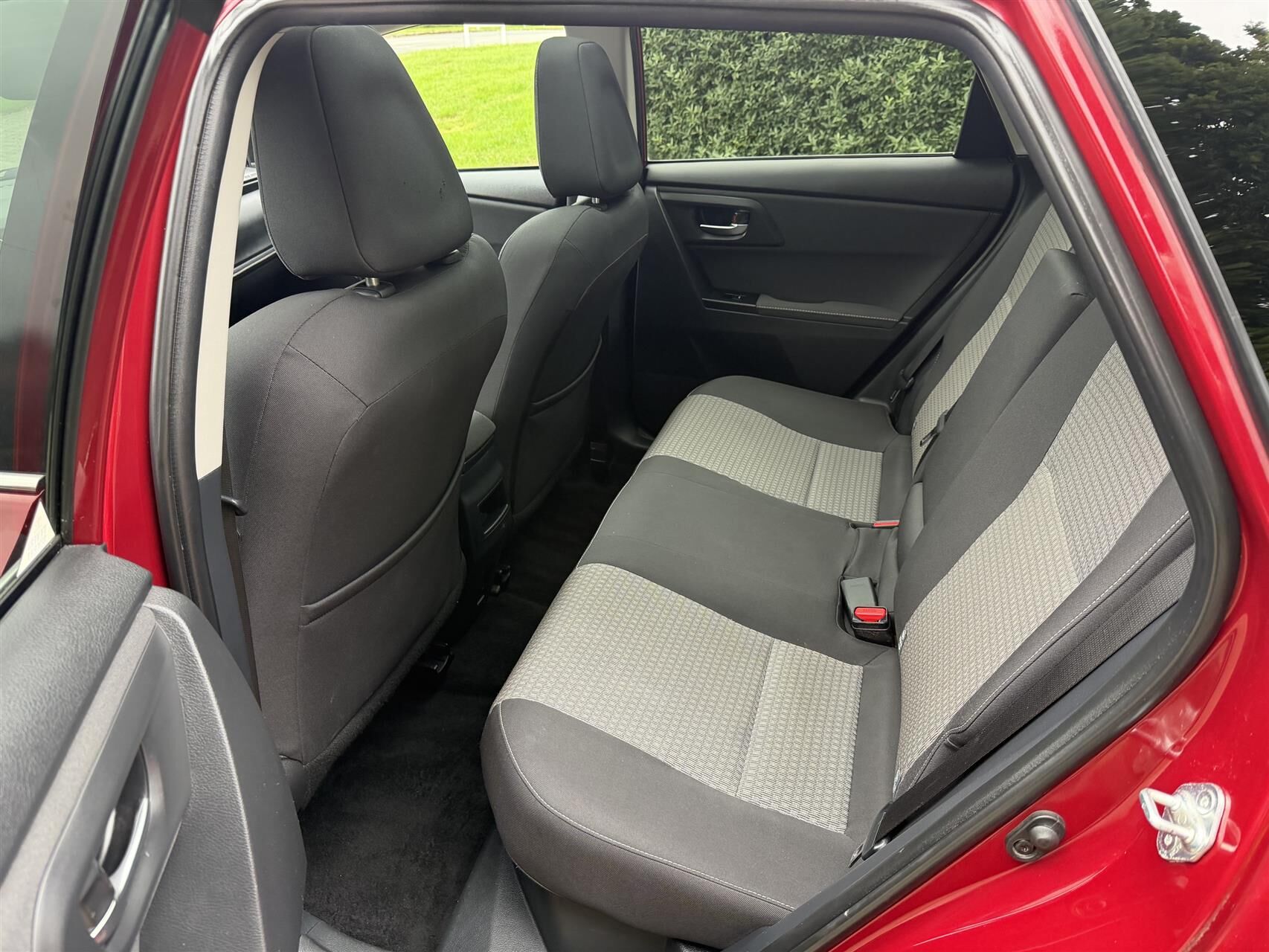 Billede af Toyota Auris Touring Sports 1,8 Hybrid Spirit 136HK Stc Aut.